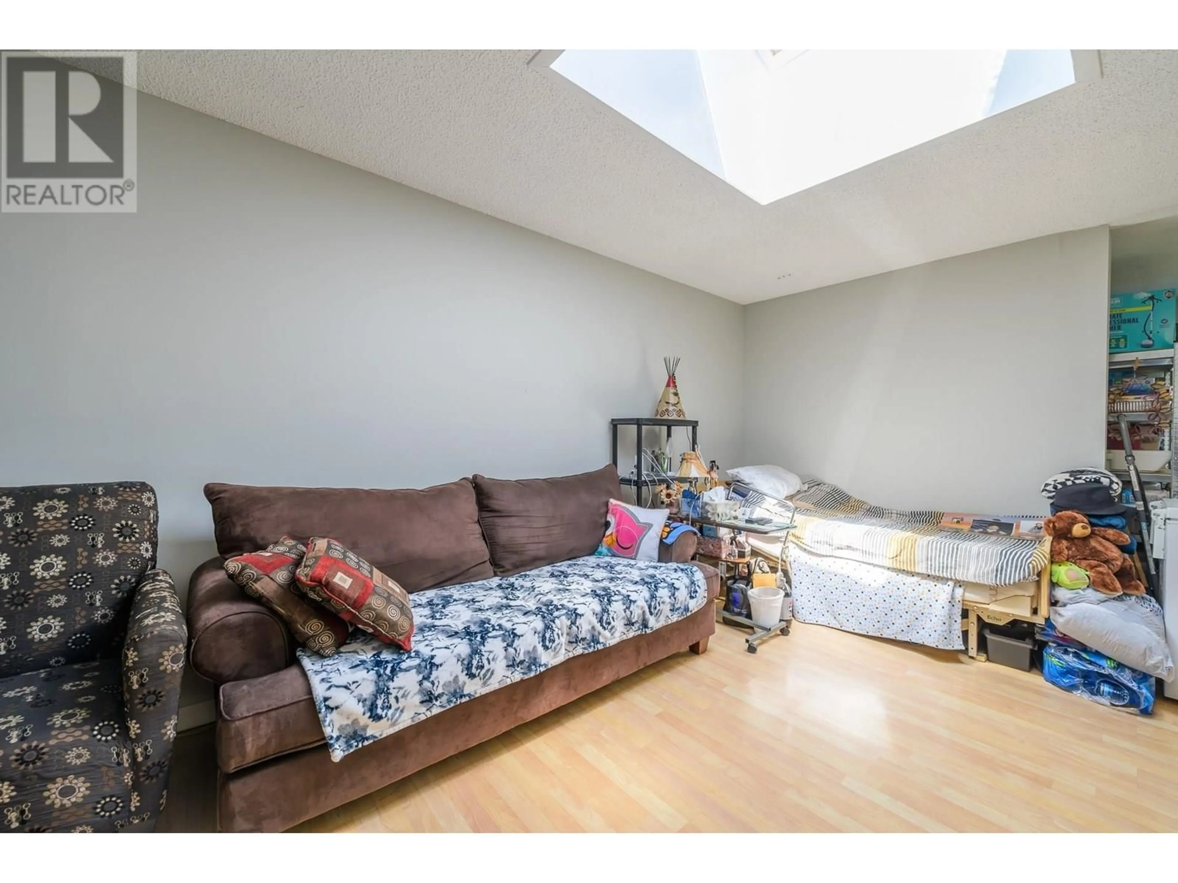 A pic of a room for 1144 PEMBROKE AVENUE, Kamloops British Columbia V2B7W6
