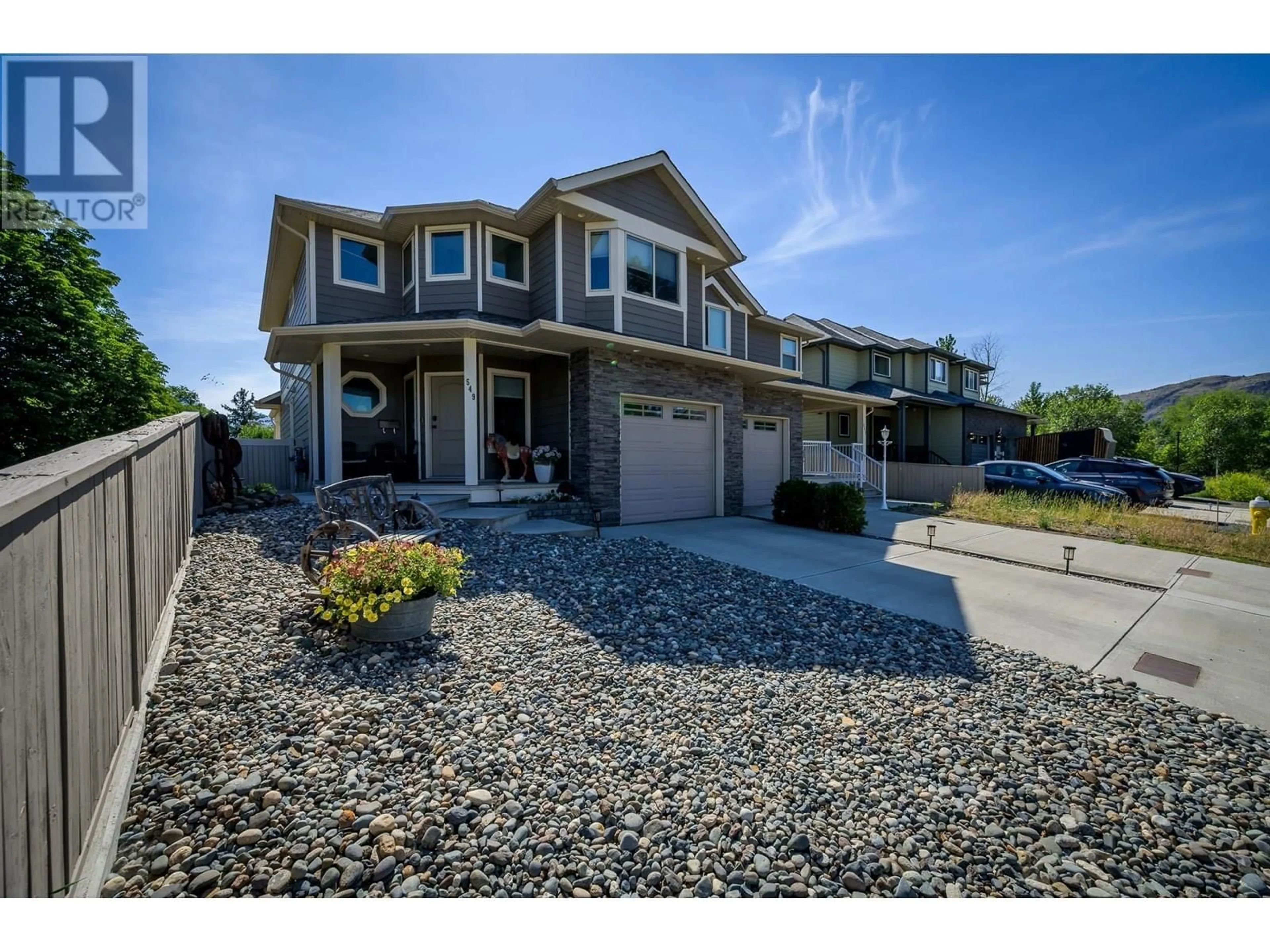 Home with vinyl exterior material, street for 549 SINGH STREET, Kamloops British Columbia V2B5C3