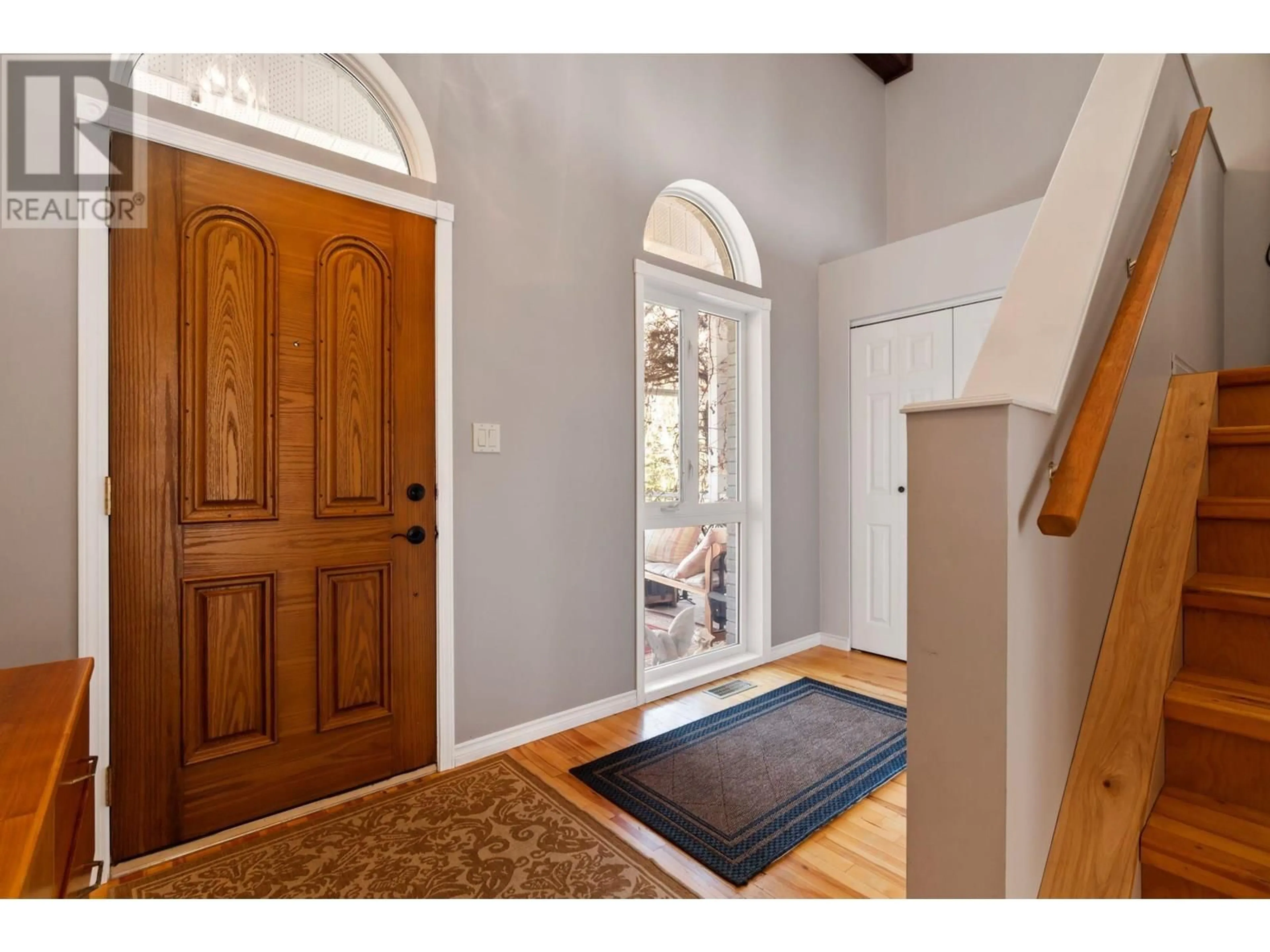 Indoor entryway for 2572 BAYVIEW ROAD, Blind Bay British Columbia V0E1H1
