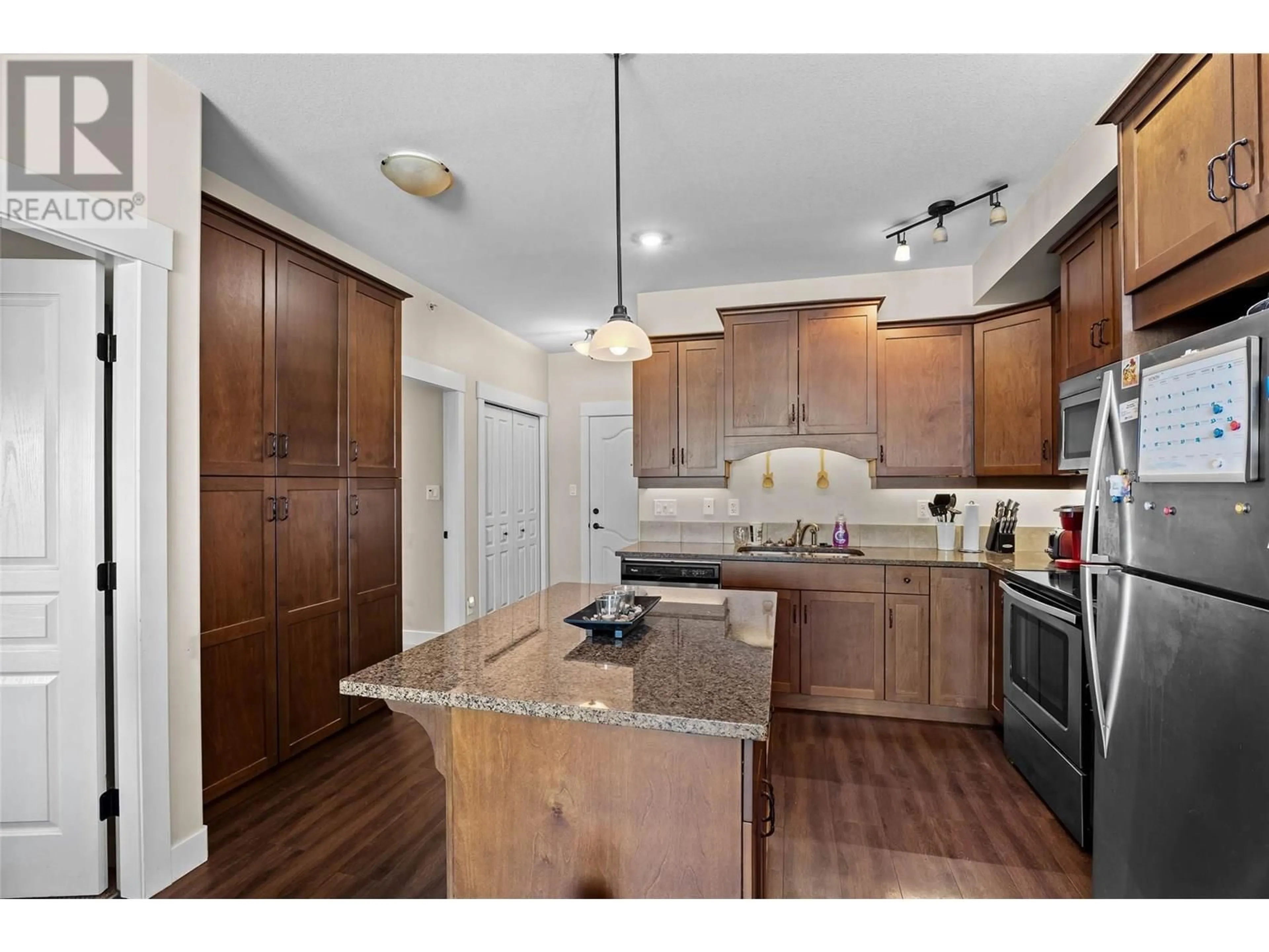 Open concept kitchen, unknown for 411 - 755 MCGILL ROAD, Kamloops British Columbia V2C0B6