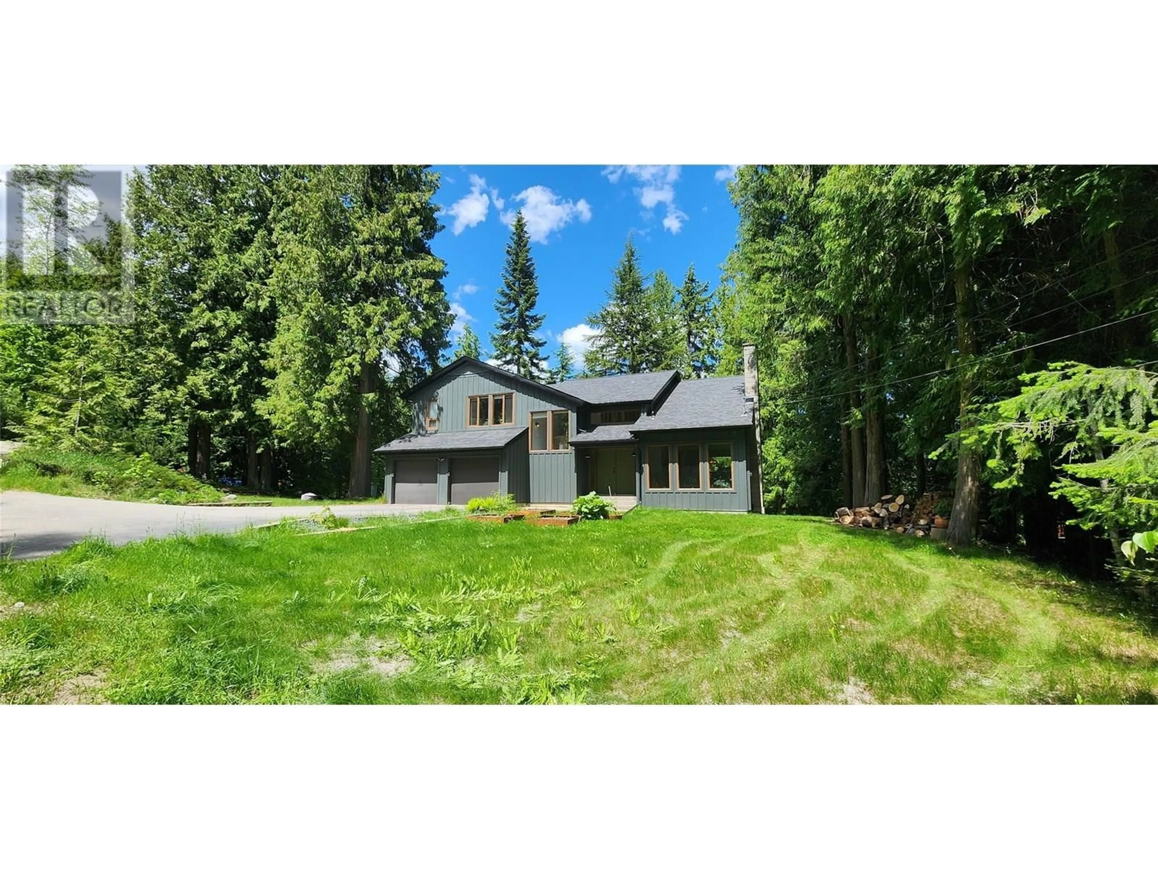 A pic from outside/outdoor area/front of a property/back of a property/a pic from drone, unknown for 1740 BLACK DIAMOND DRIVE, Rossland British Columbia V0G1Y0