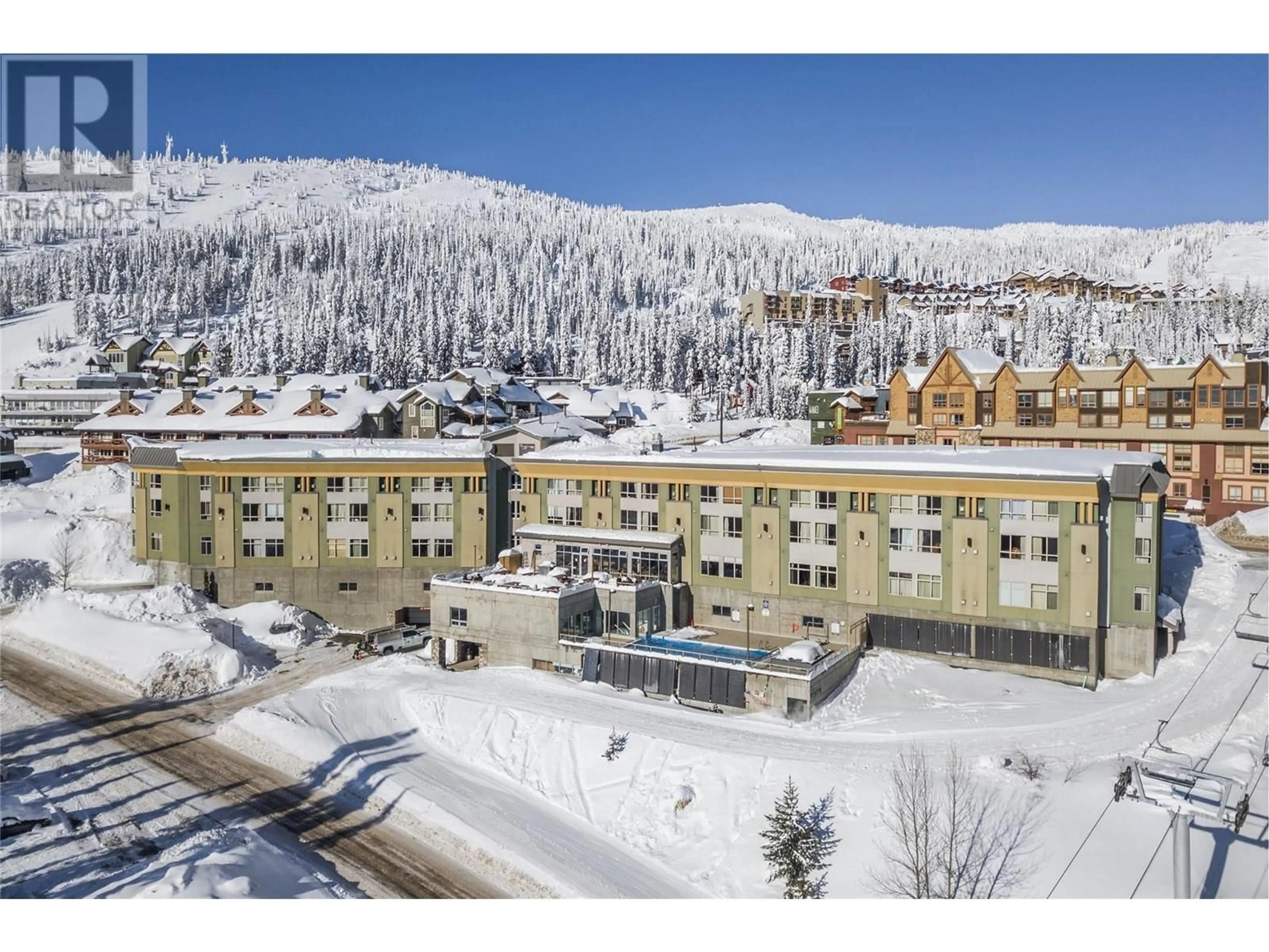 A pic from outside/outdoor area/front of a property/back of a property/a pic from drone, mountain view for 209 - 5340 BIG WHITE ROAD, Big White British Columbia V1P1P3