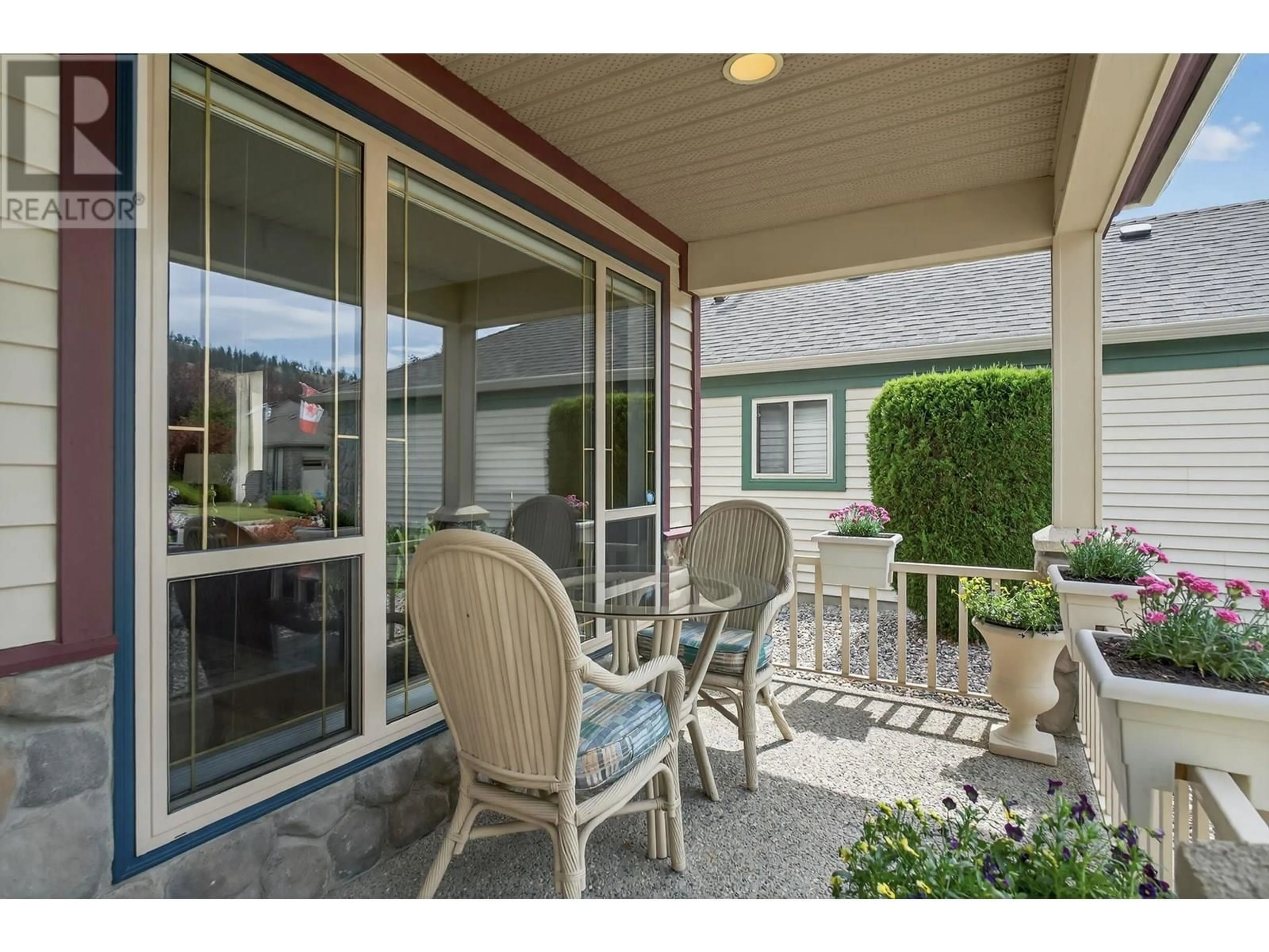 Patio, street for 335 - 550 YATES ROAD, Kelowna British Columbia V1V1Z4