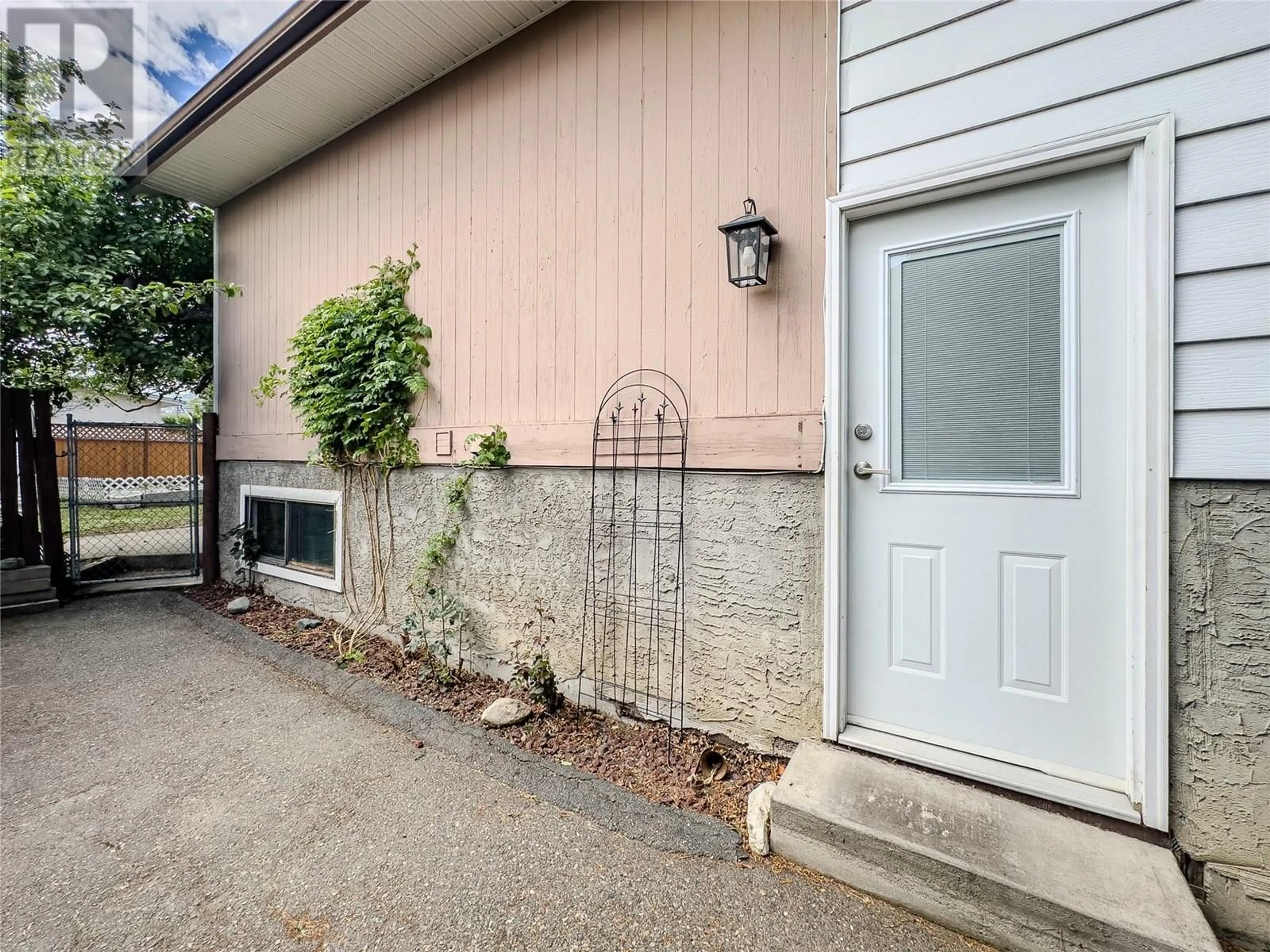 Unknown for 282 WALNUT AVENUE, Kamloops British Columbia V2B1K3
