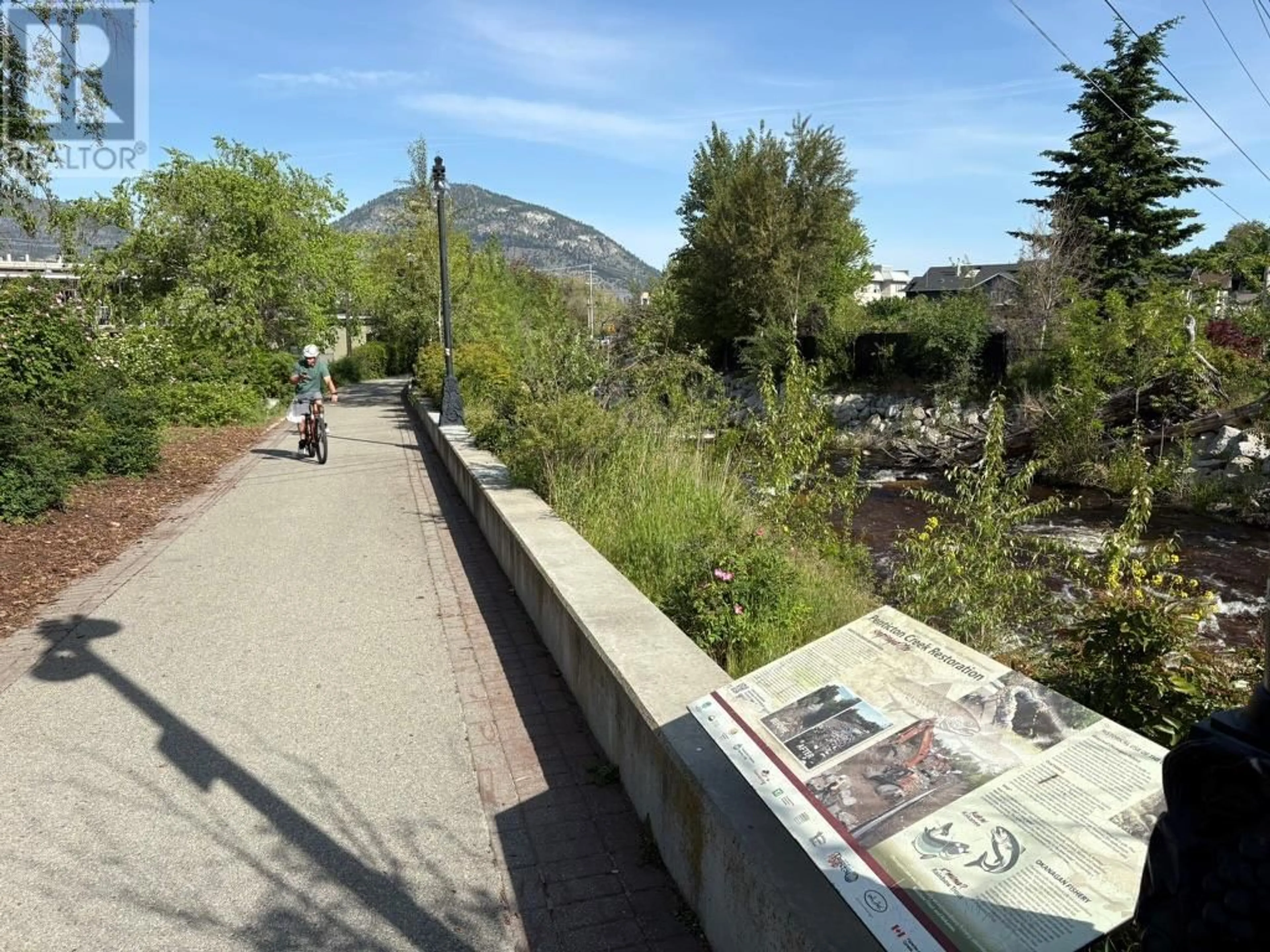 Blurry image for 396 VAN HORNE STREET, Penticton British Columbia V2A4K5