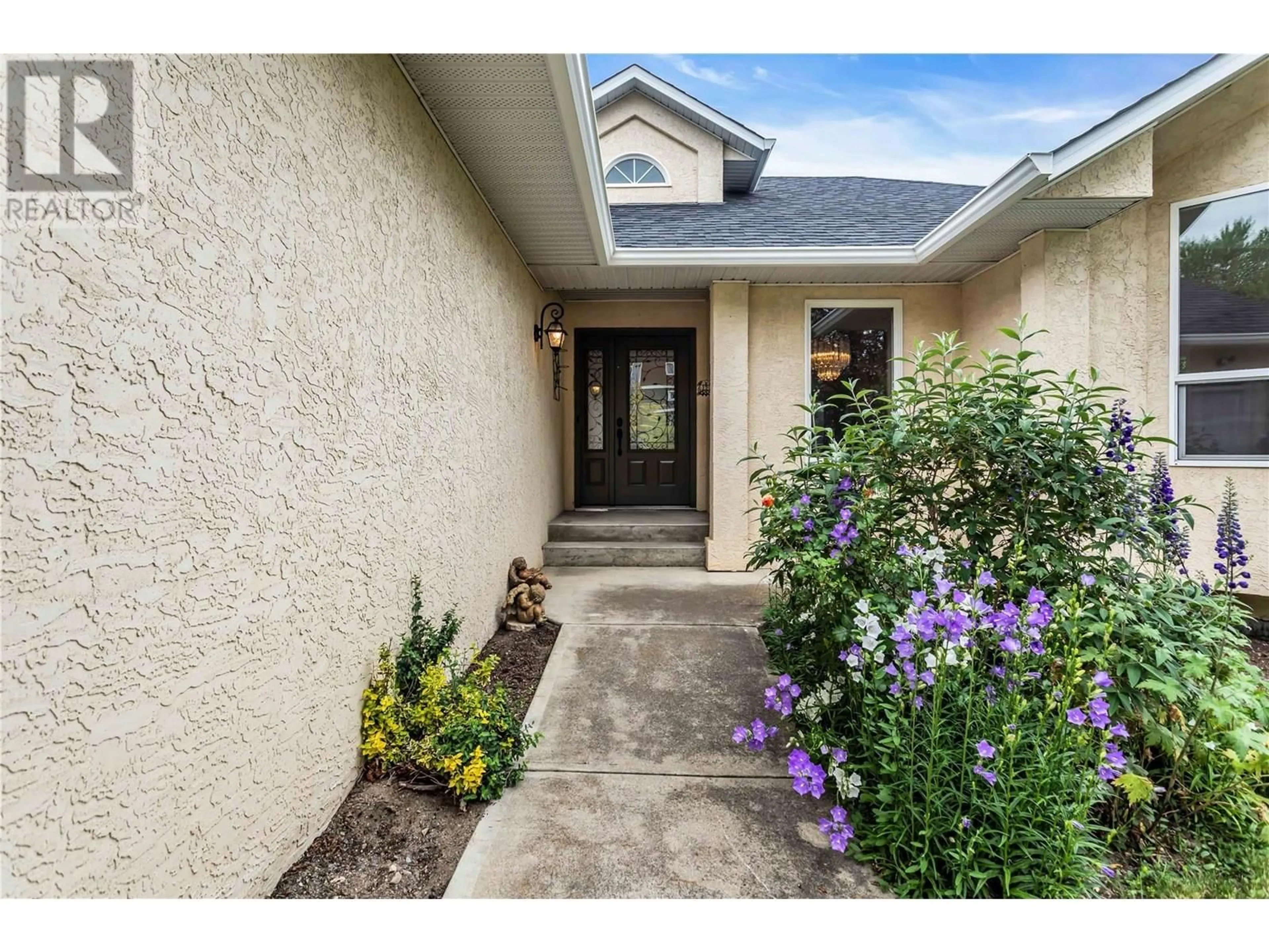 Indoor entryway for 2241 MAJOROS ROAD, West Kelowna British Columbia V4T2C2