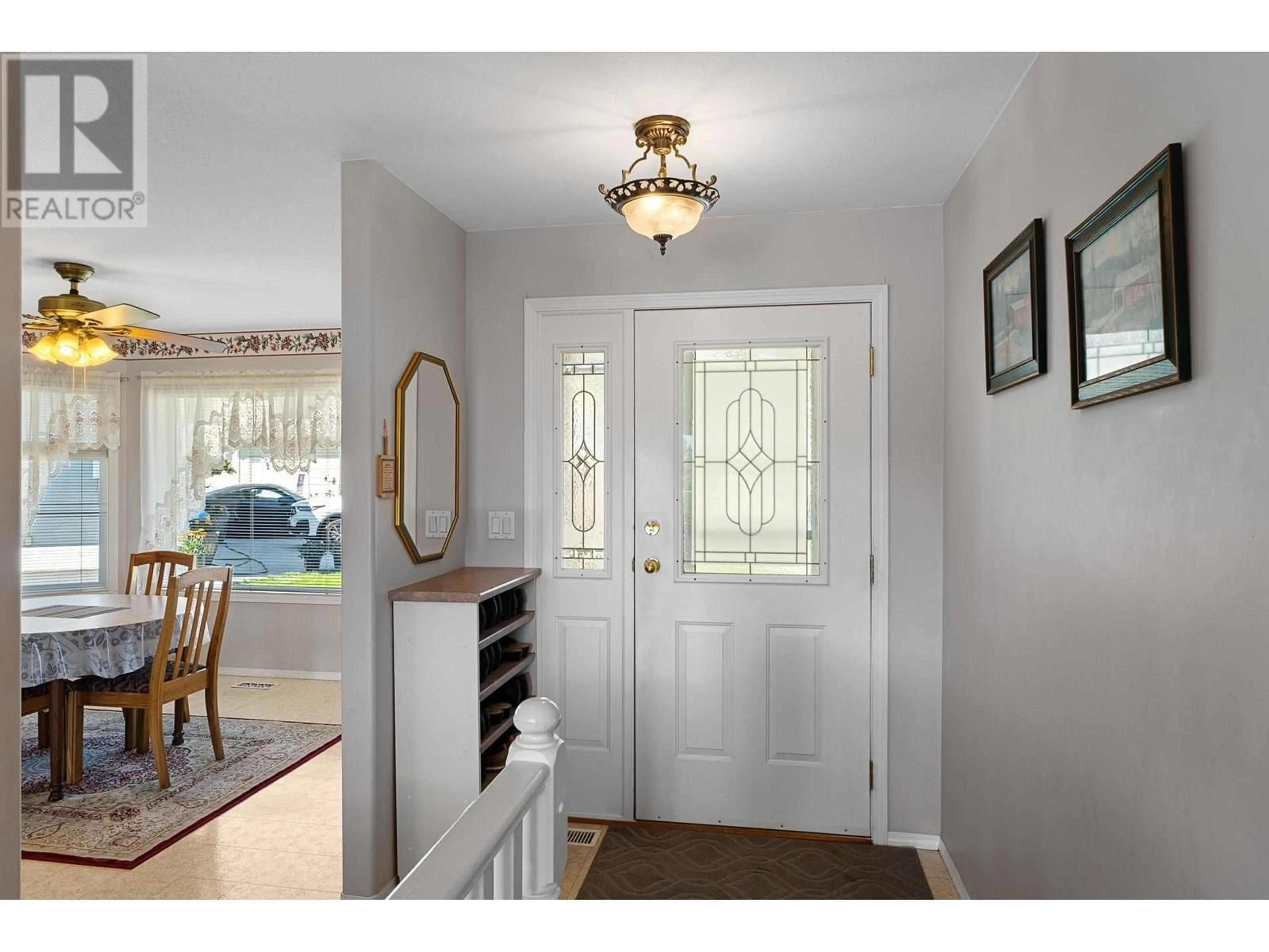 Indoor entryway for 1926 ENGLEMANN COURT, Kamloops British Columbia V1S1X9
