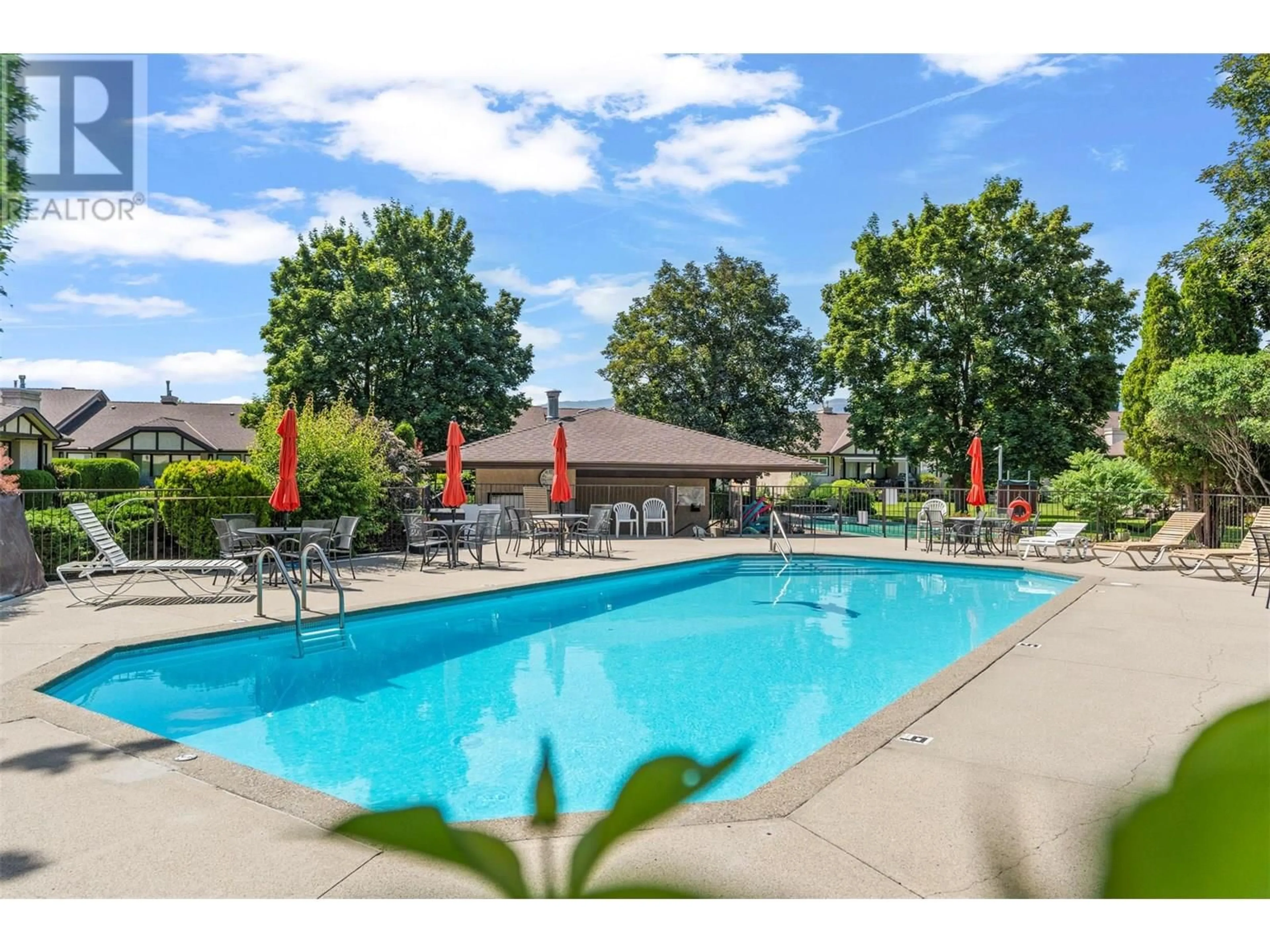 Pool for 24 - 2200 GORDON DRIVE, Kelowna British Columbia V1Y8T7