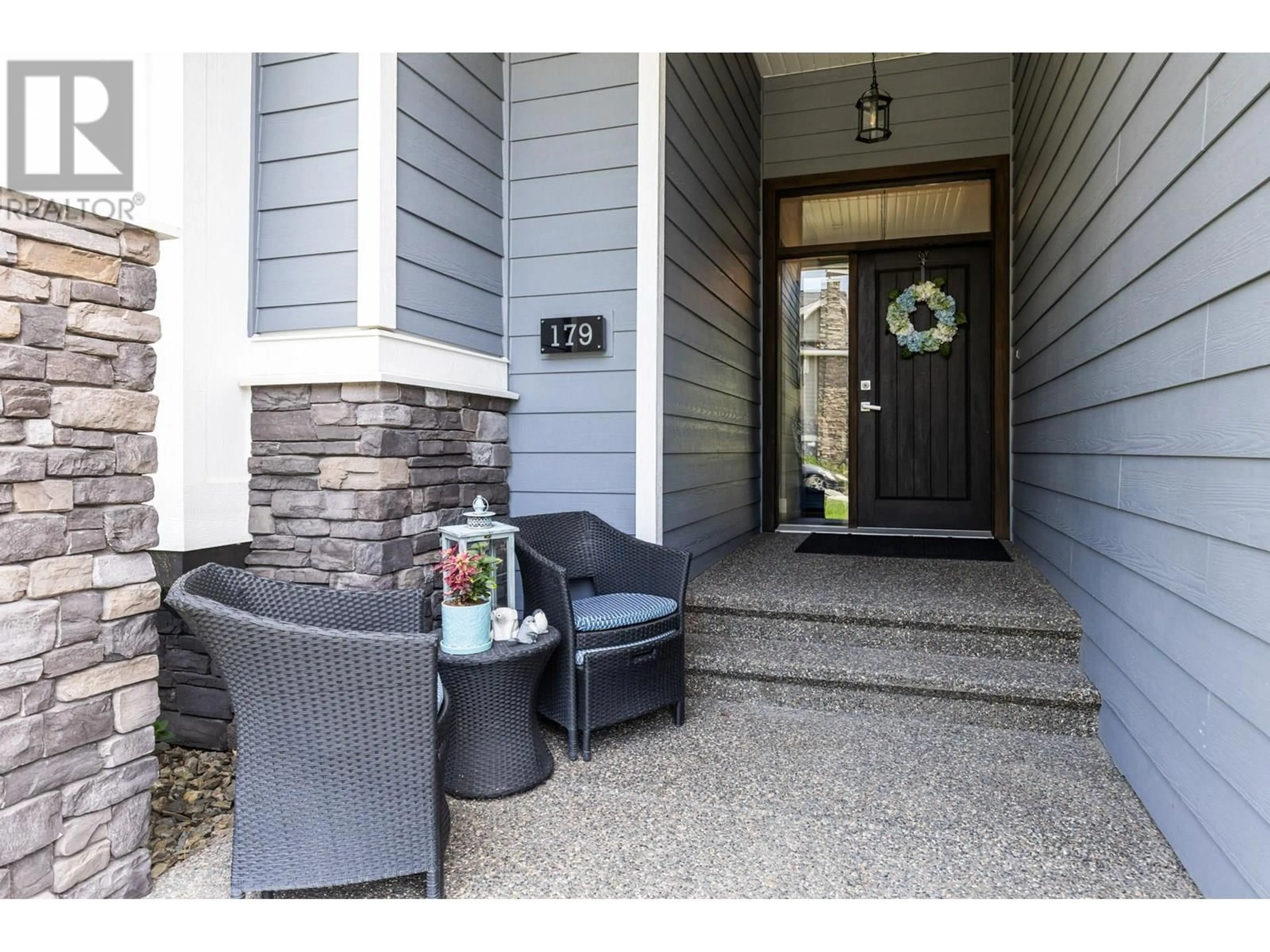 Indoor entryway for 179 LOST CREEK PLACE, Kelowna British Columbia V1V3B6