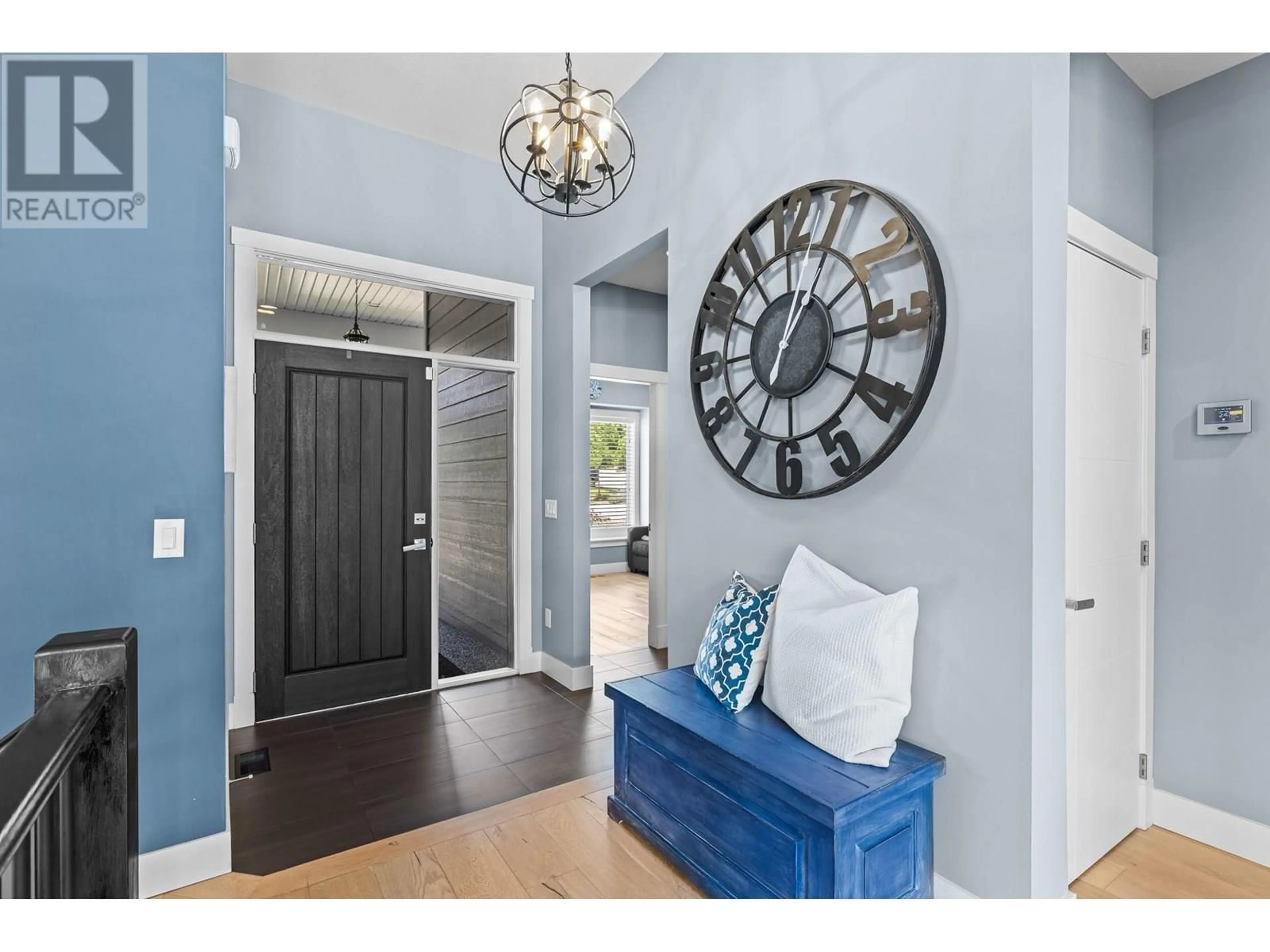 Indoor entryway for 179 LOST CREEK PLACE, Kelowna British Columbia V1V3B6