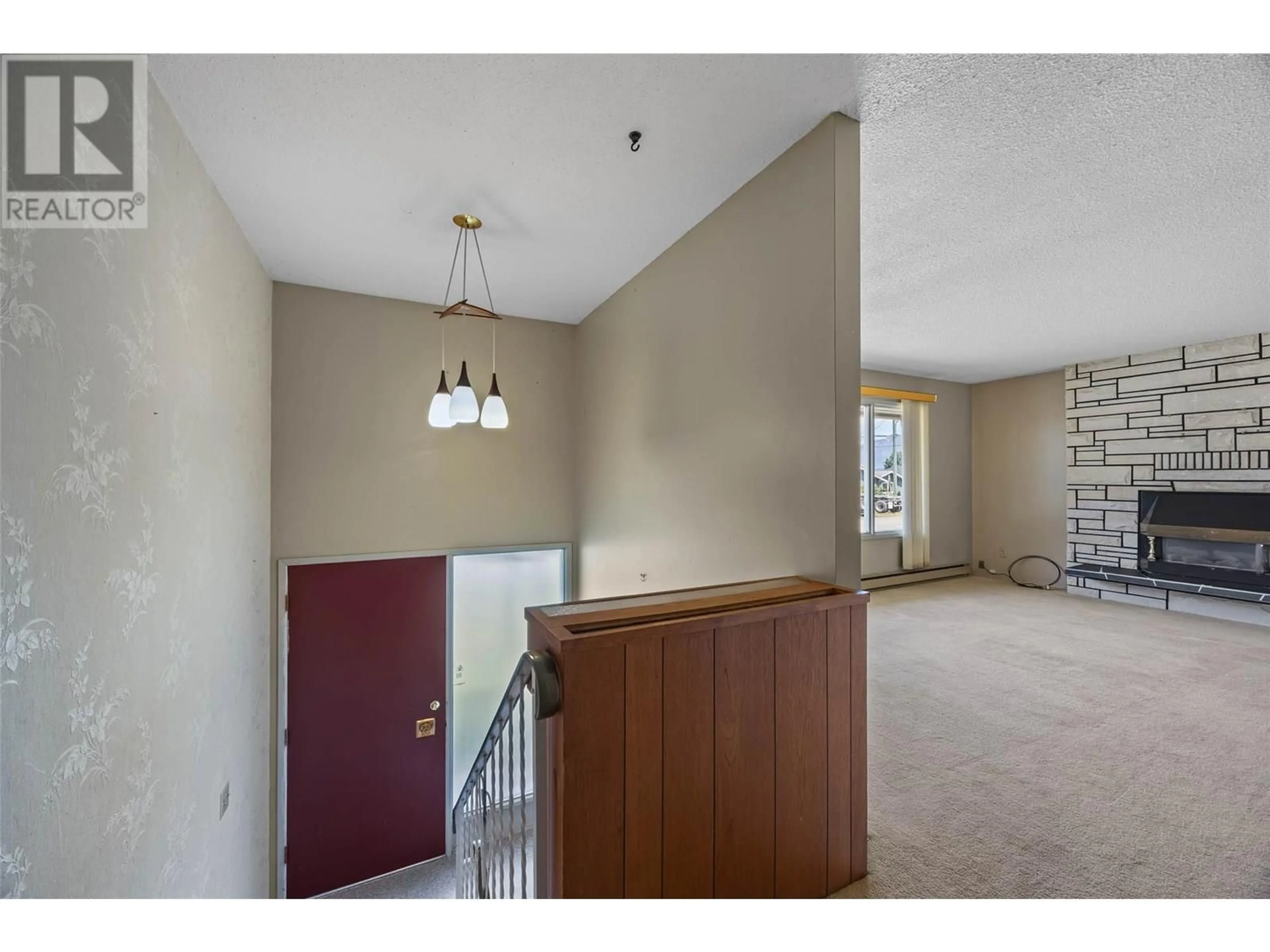 Indoor foyer for 847 HYSOP ROAD, Chase British Columbia V0E1M0