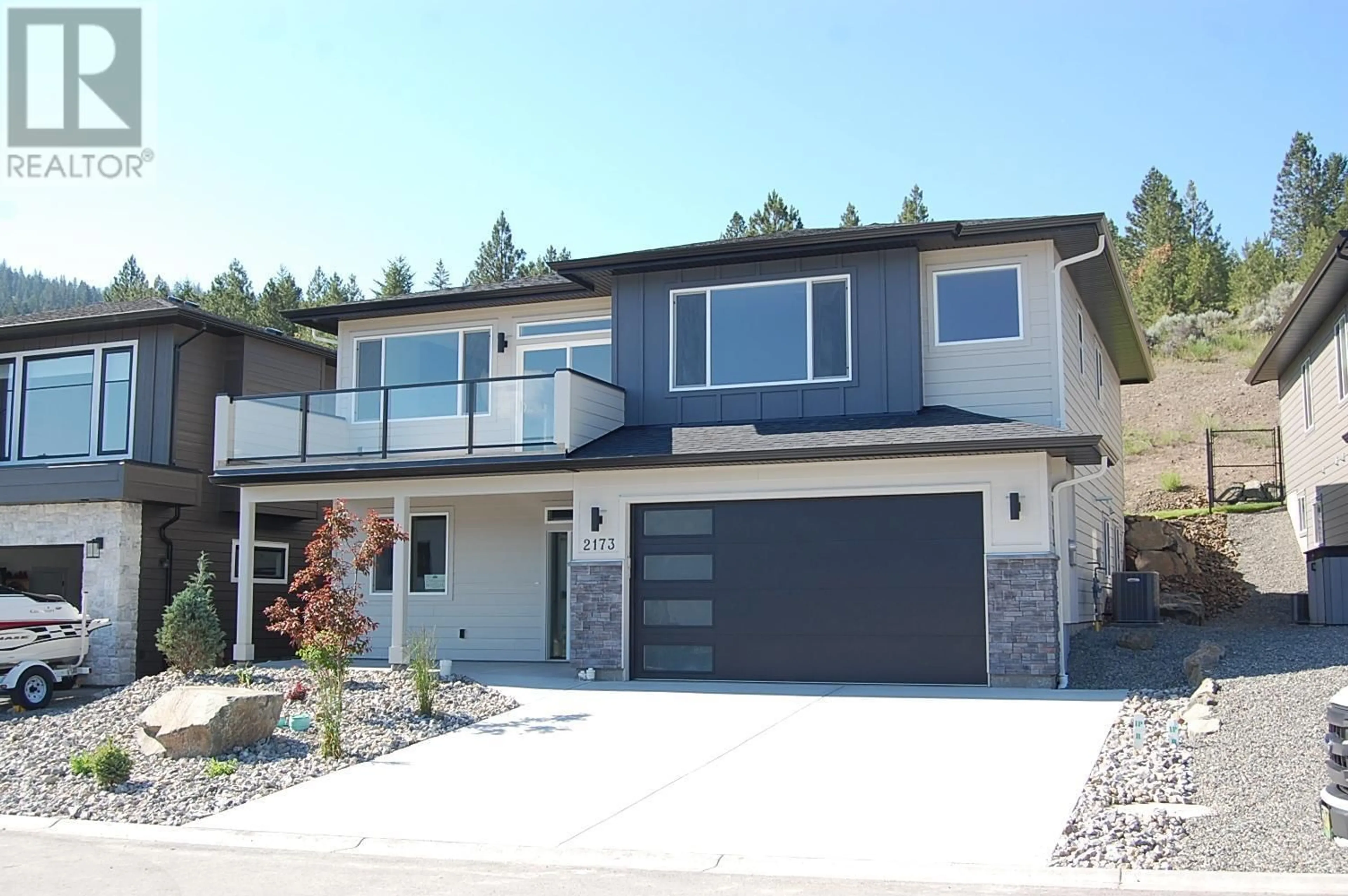 Home with vinyl exterior material, street for 2173 GALORE CRESCENT, Kamloops British Columbia V2C0E4