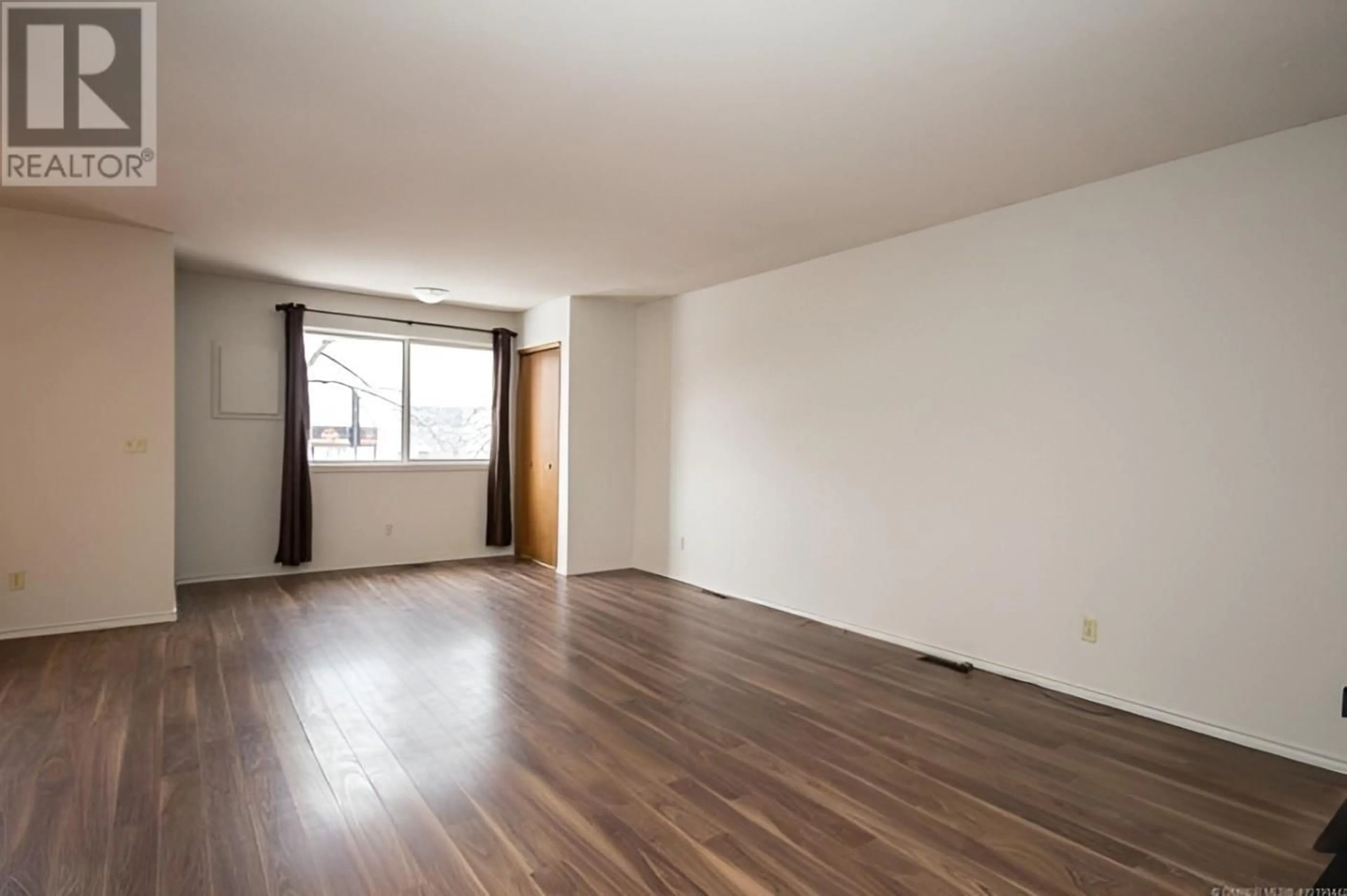 A pic of a room for 1086 RAYMER AVENUE, Kelowna British Columbia V1W3S9