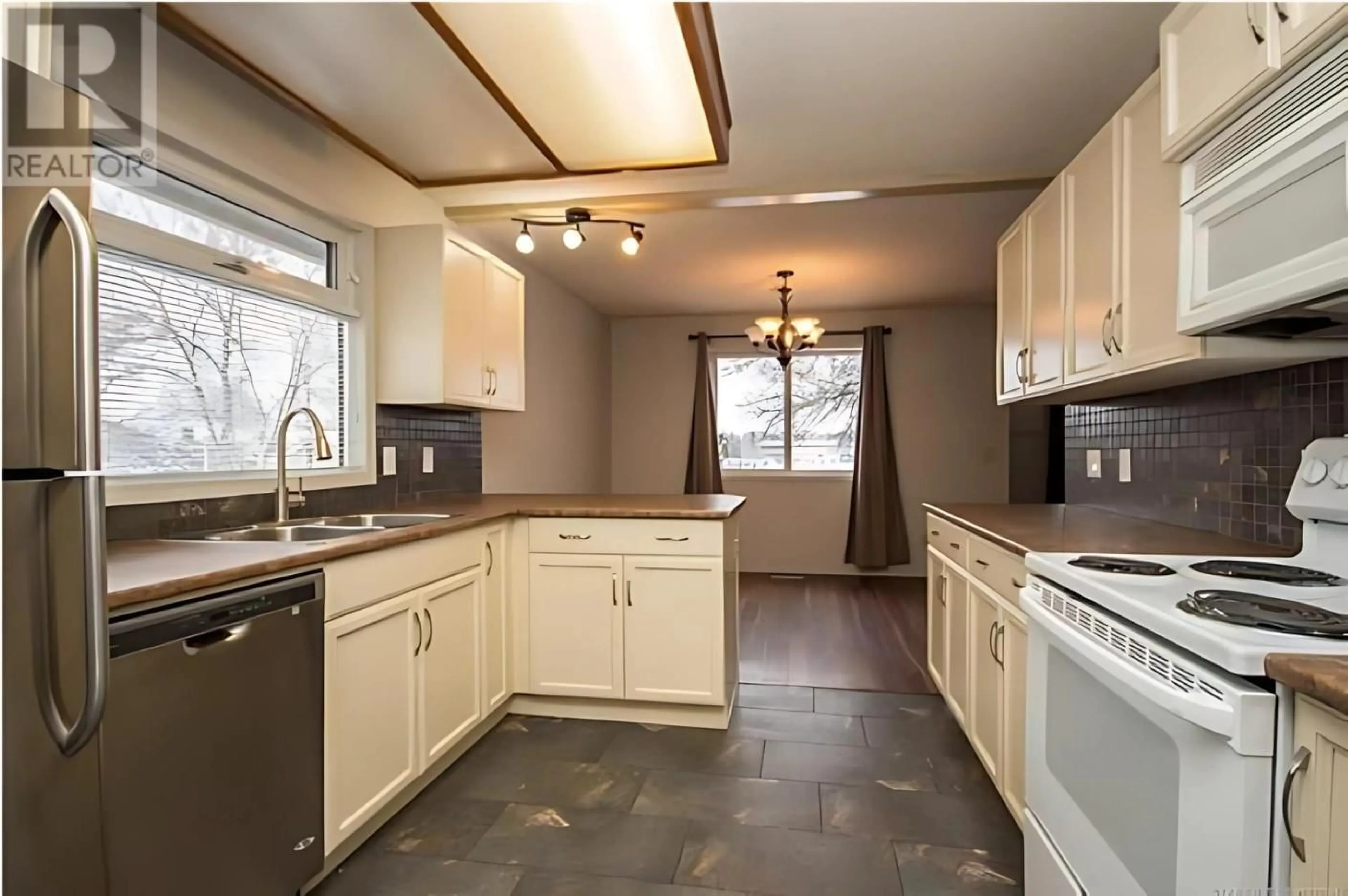 Unknown for 1086 RAYMER AVENUE, Kelowna British Columbia V1W3S9