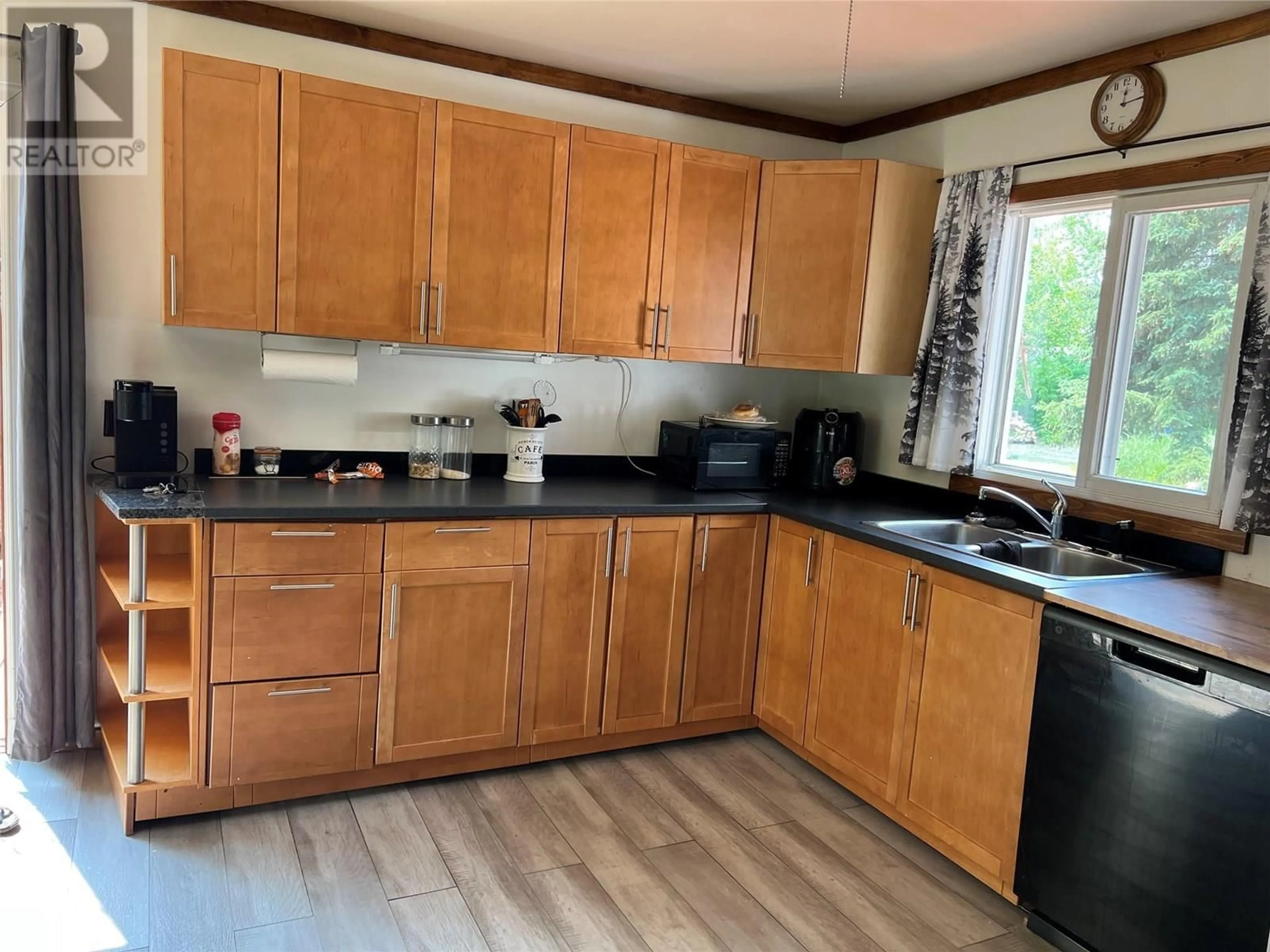 Standard kitchen, wood/laminate floor for 5217 405 STREET, Rolla British Columbia V0C2G0