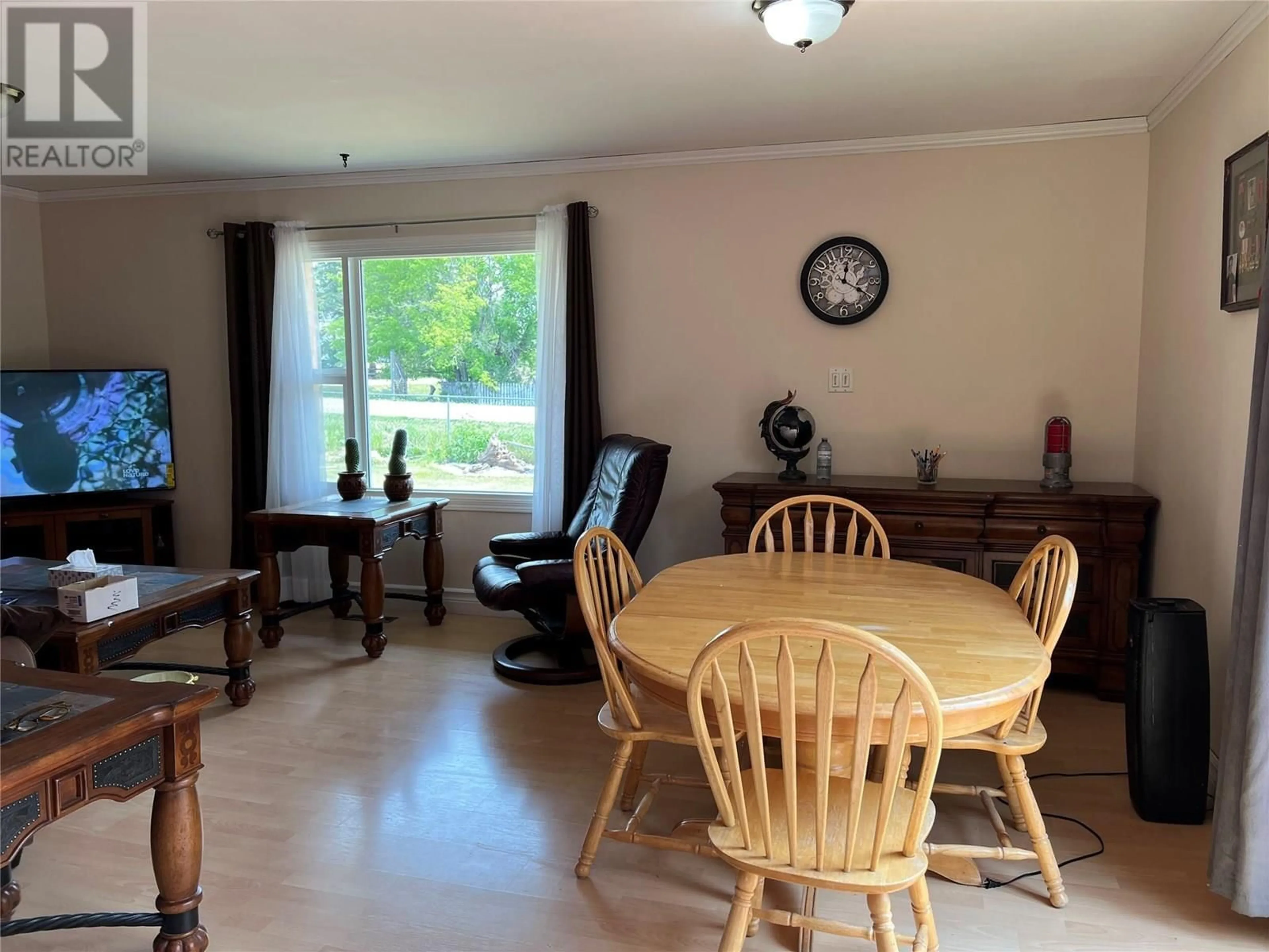 Dining room, wood/laminate floor for 5217 405 STREET, Rolla British Columbia V0C2G0