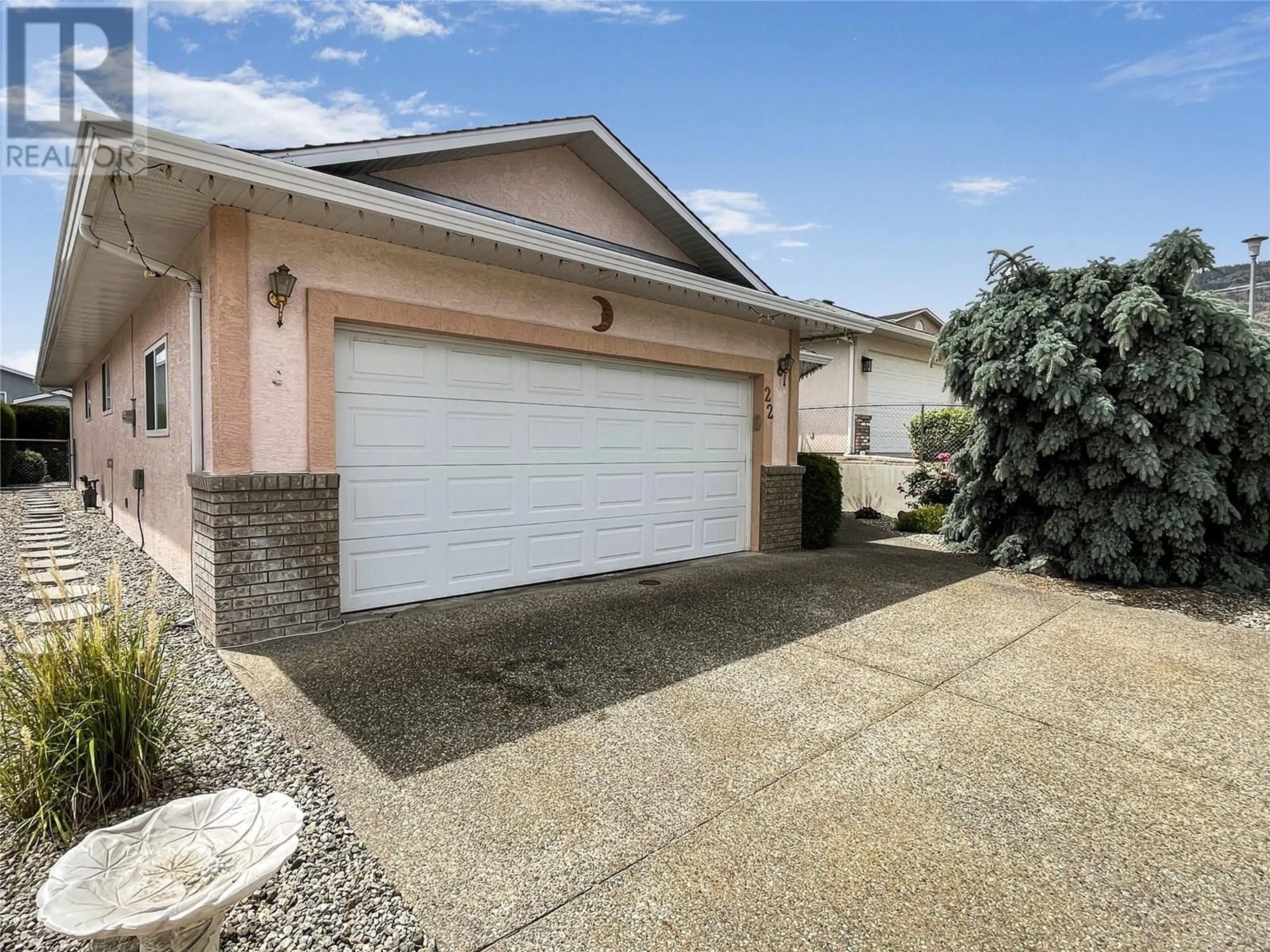 Indoor garage for 22 SANDPIPER PLACE, Osoyoos British Columbia V0H1V5