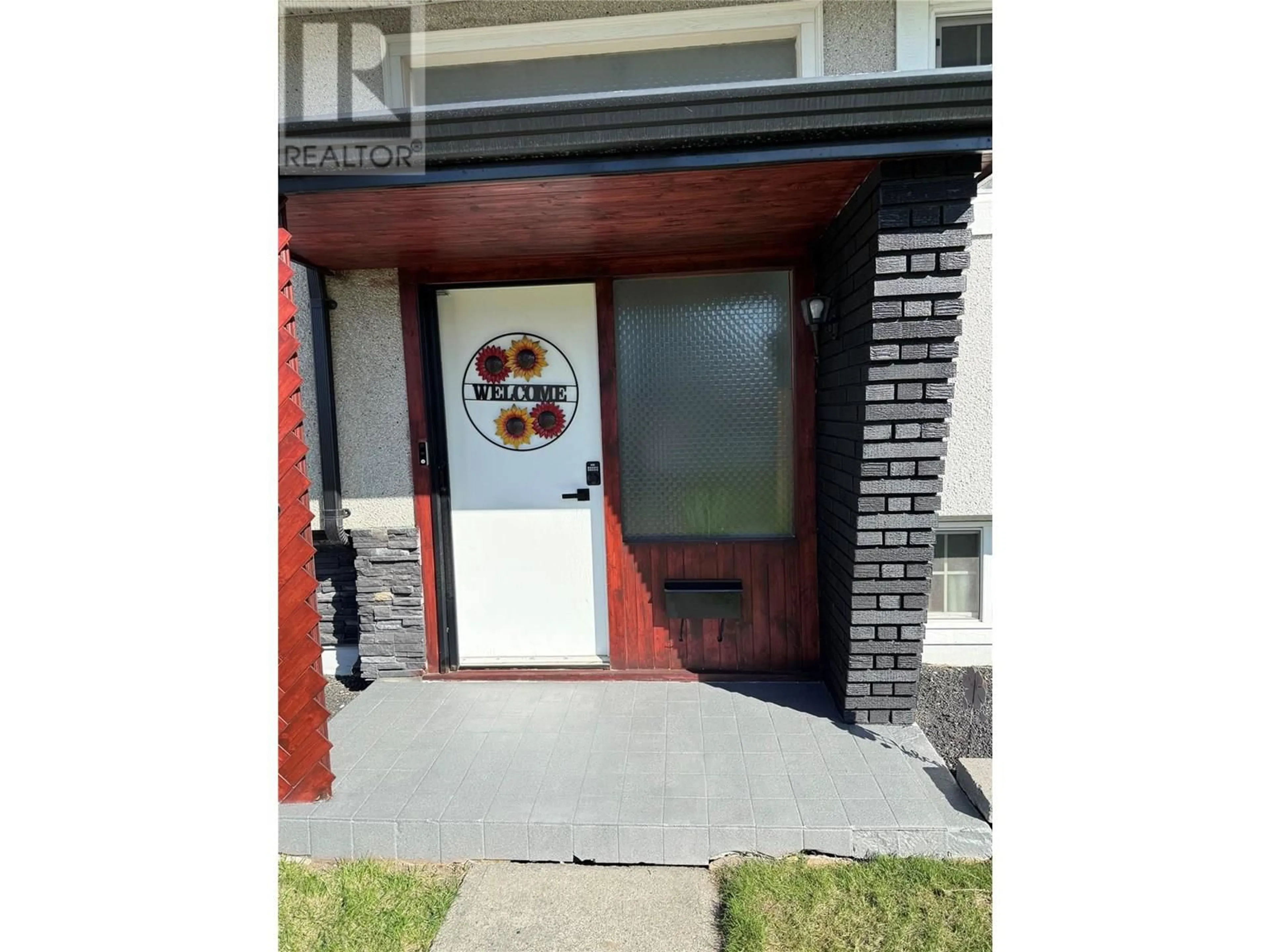 Unknown for 1515 ROBINSON CRESCENT, Kamloops British Columbia V2C3J2