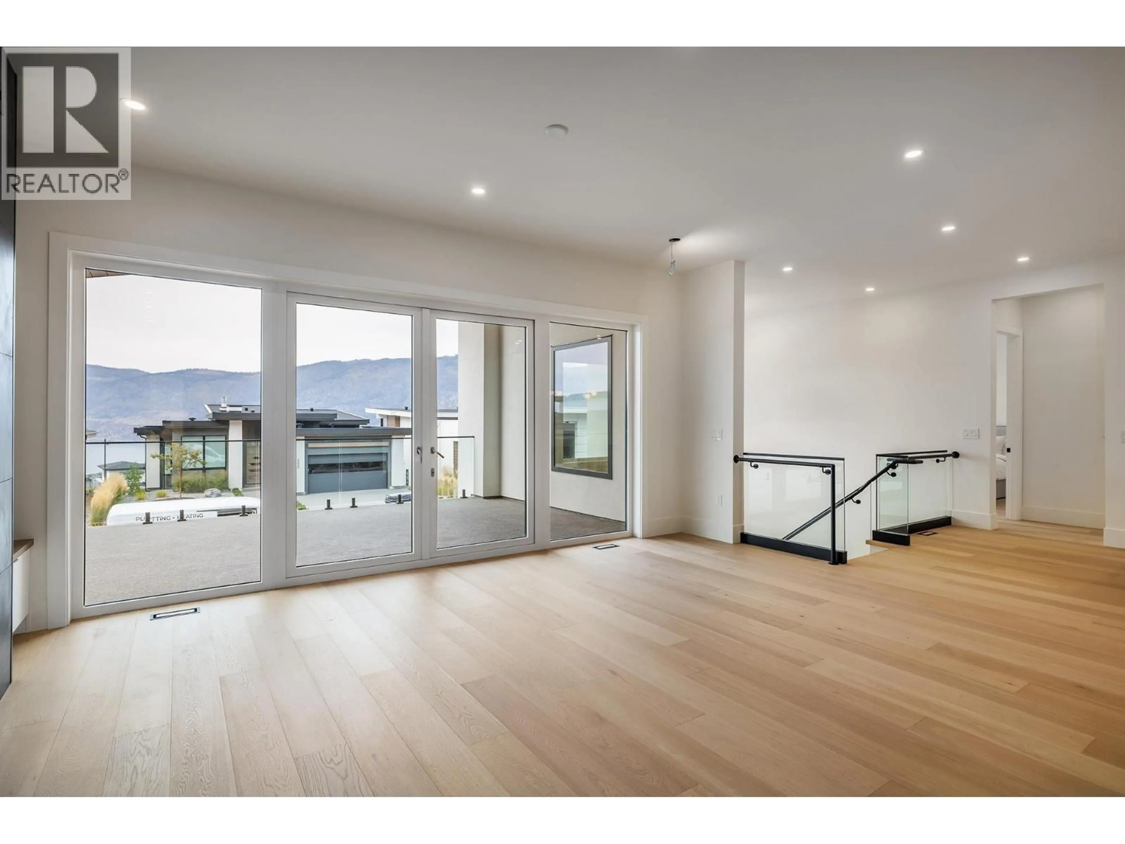 Indoor foyer for 9849 BEACON HILL DRIVE, Lake Country British Columbia V4V0A9