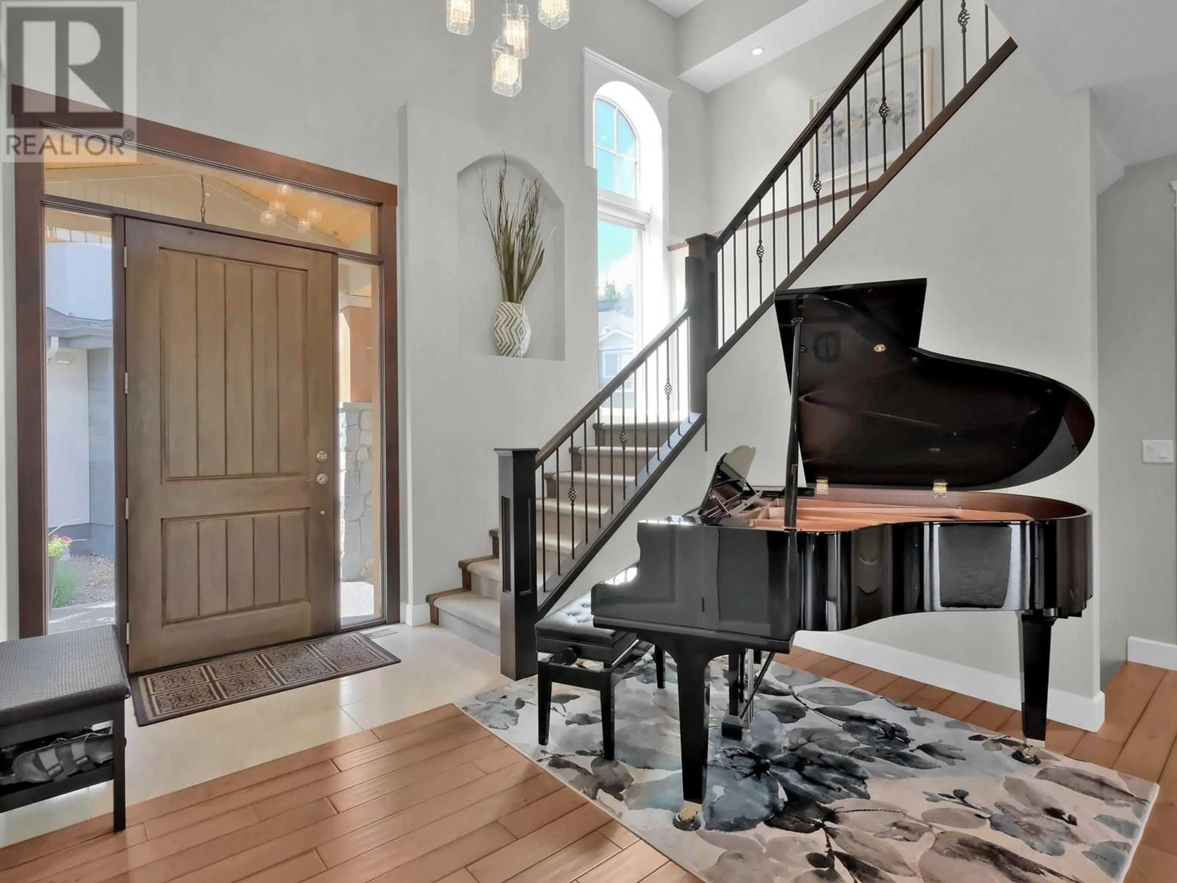 Indoor entryway for 16 - 18451 CRYSTAL WATERS ROAD, Lake Country British Columbia V4V2G2