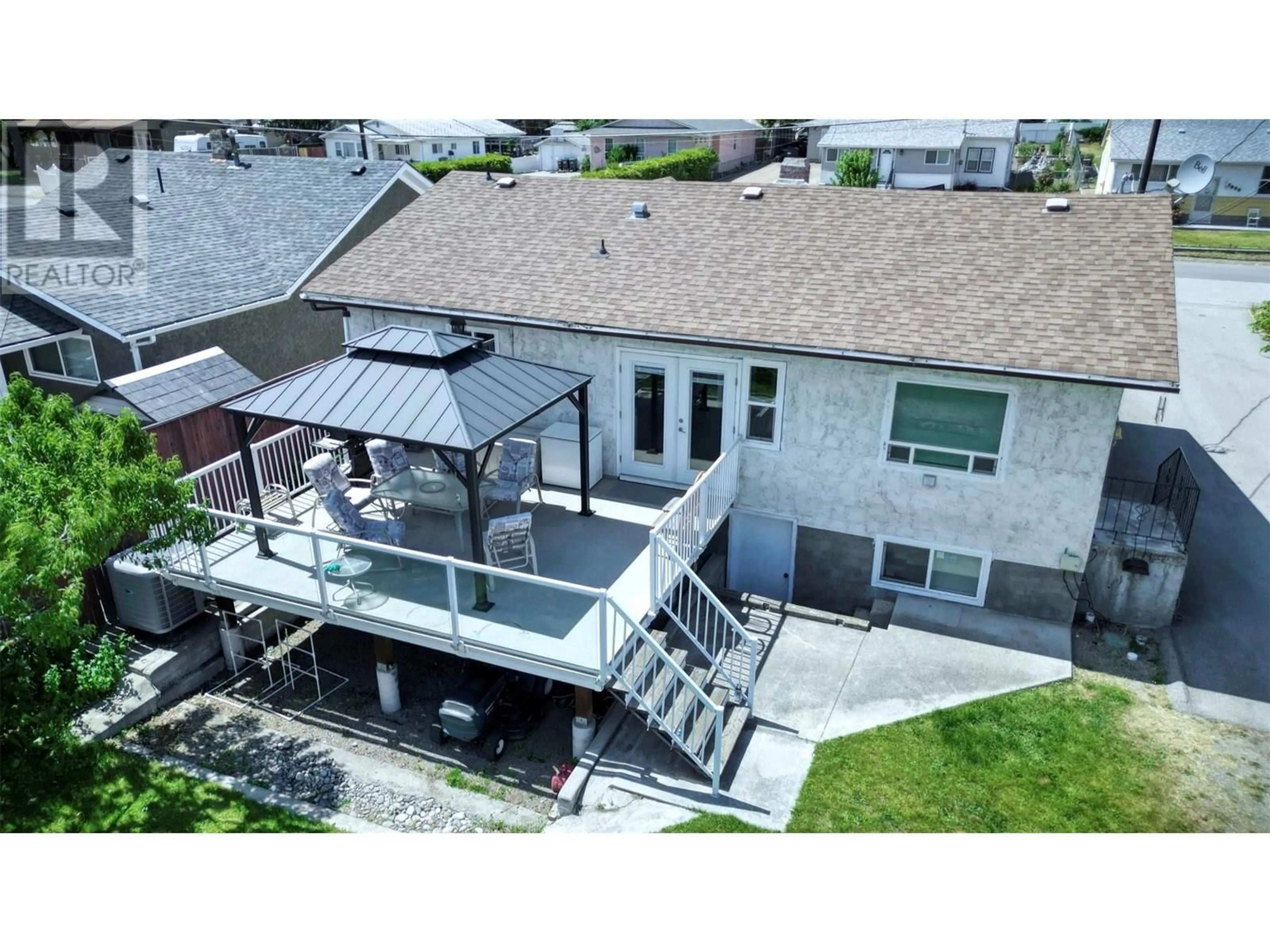 A pic from outside/outdoor area/front of a property/back of a property/a pic from drone, unknown for 5887 OKANAGAN STREET STREET, Oliver British Columbia V0H1T0
