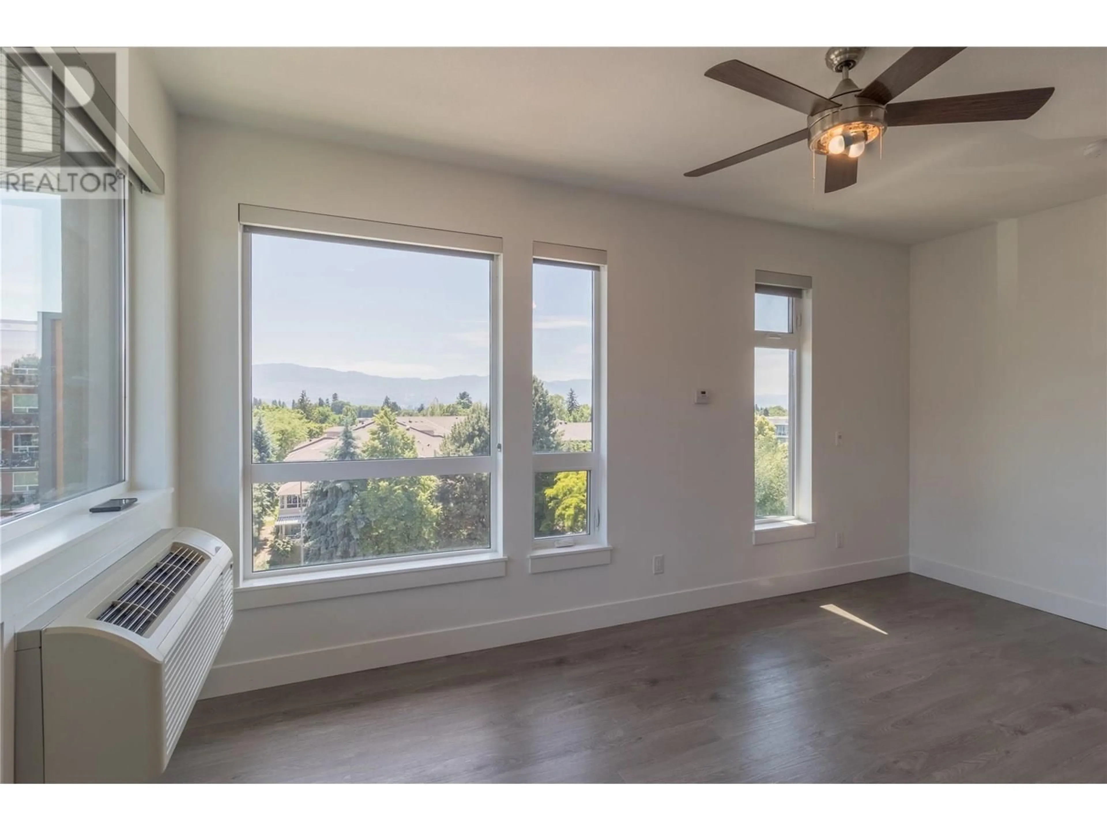 A pic of a room for 622 - 925 LEON AVENUE, Kelowna British Columbia V1Y0E5
