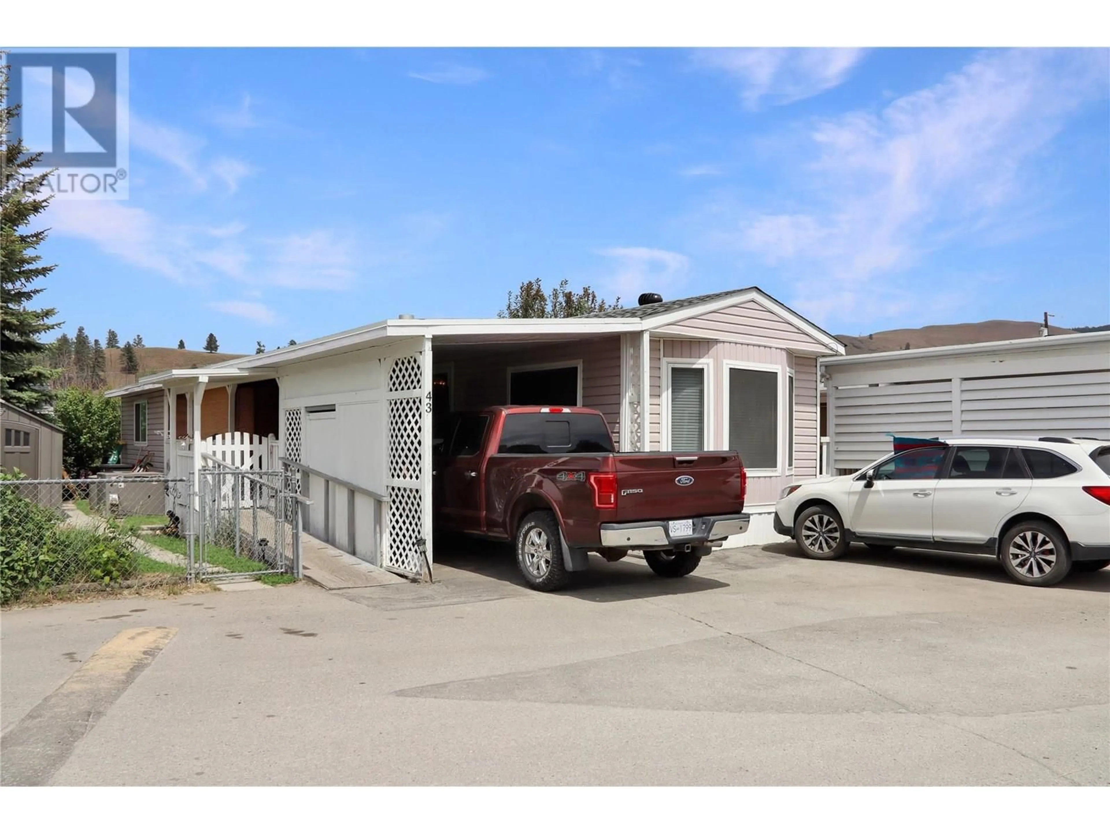 Indoor garage for 43 - 263 HWY 3 EAST HIGHWAY, Princeton British Columbia V0X1W0