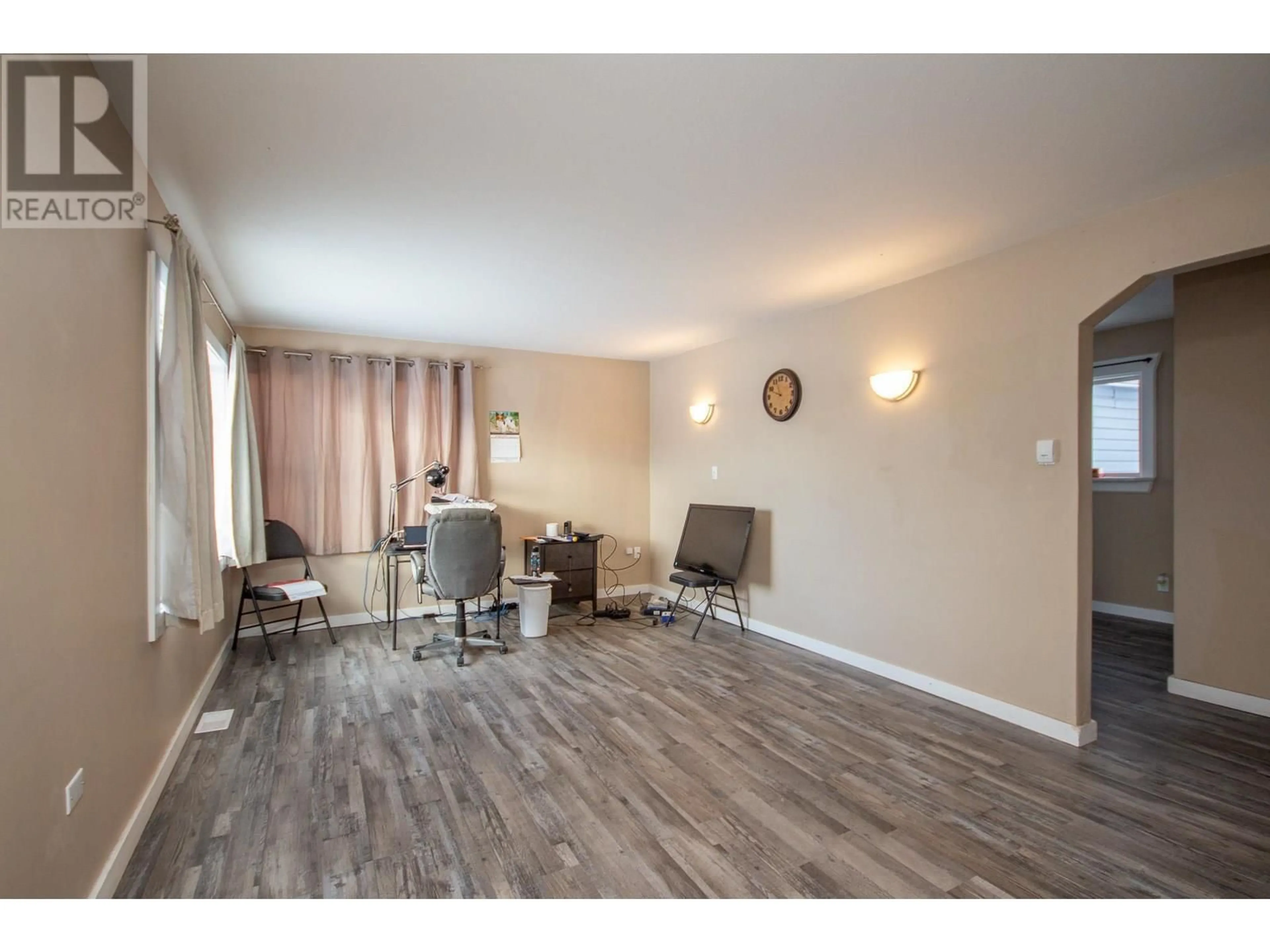 A pic of a room for 4908 47 AVENUE, Pouce Coupe British Columbia V0C2C0