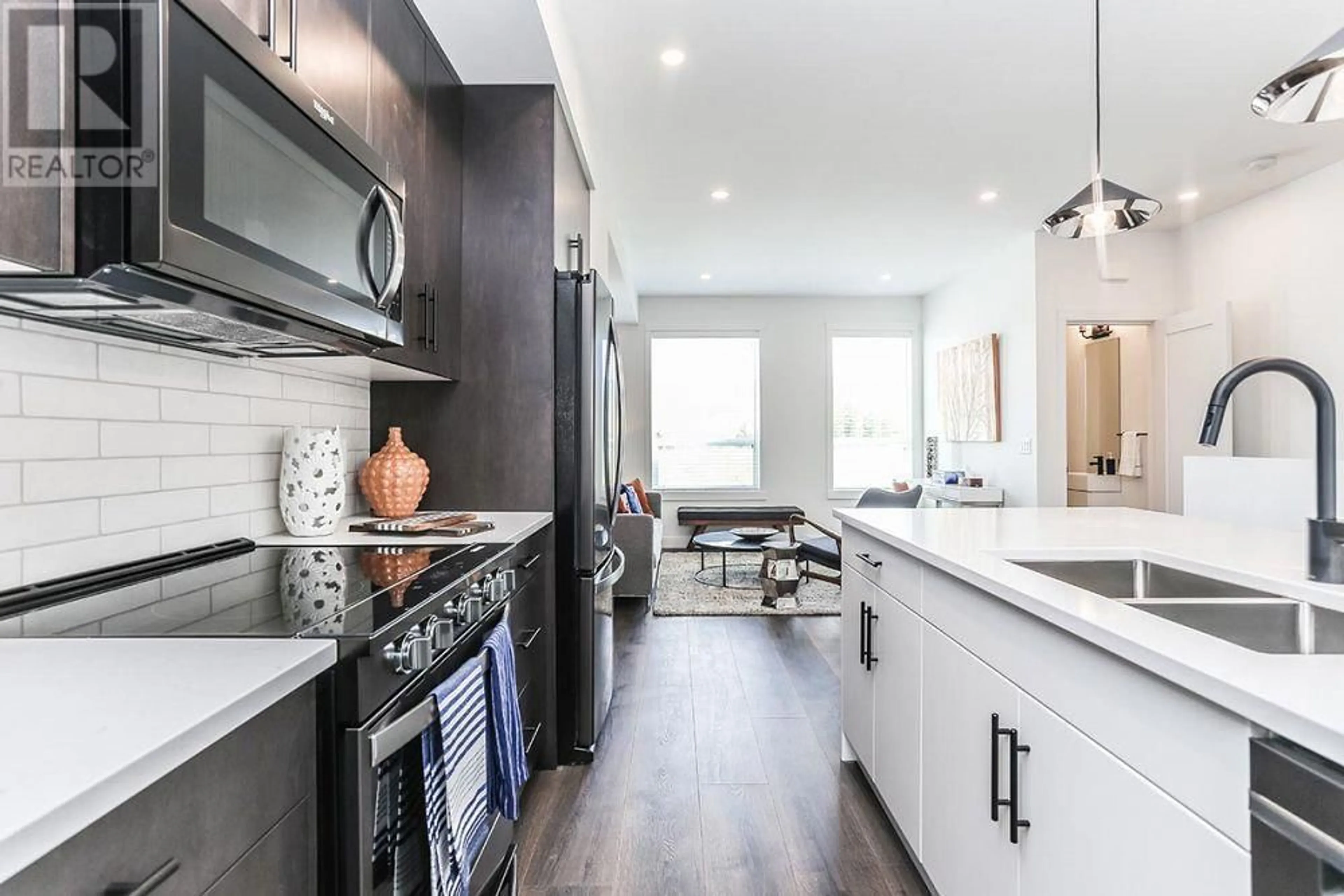 Open concept kitchen, unknown for 363 - 610 ACADEMY WAY, Kelowna British Columbia V1V0E8