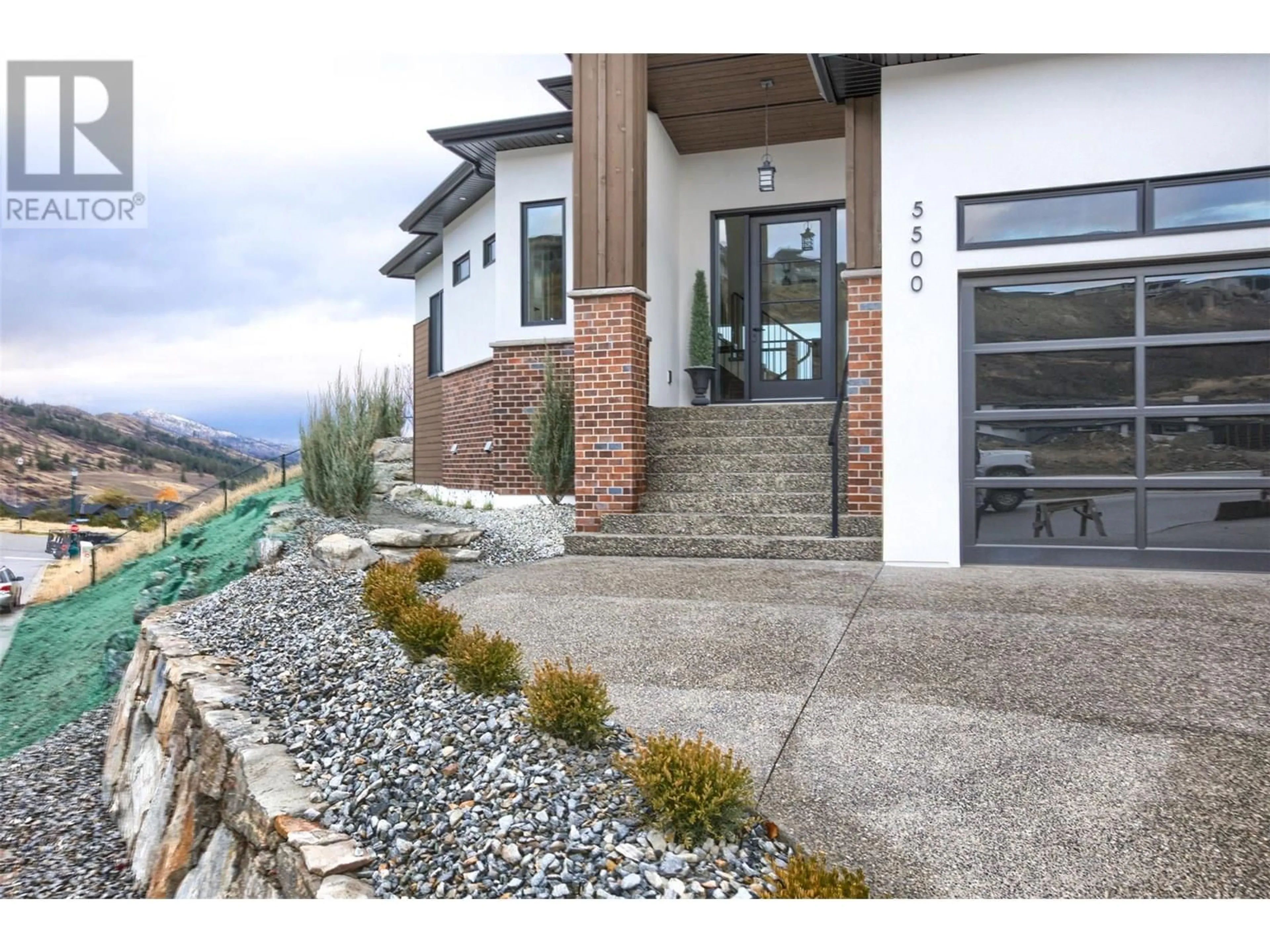 Unknown for 5500 FOOTHILL COURT, Kelowna British Columbia V1W5G5