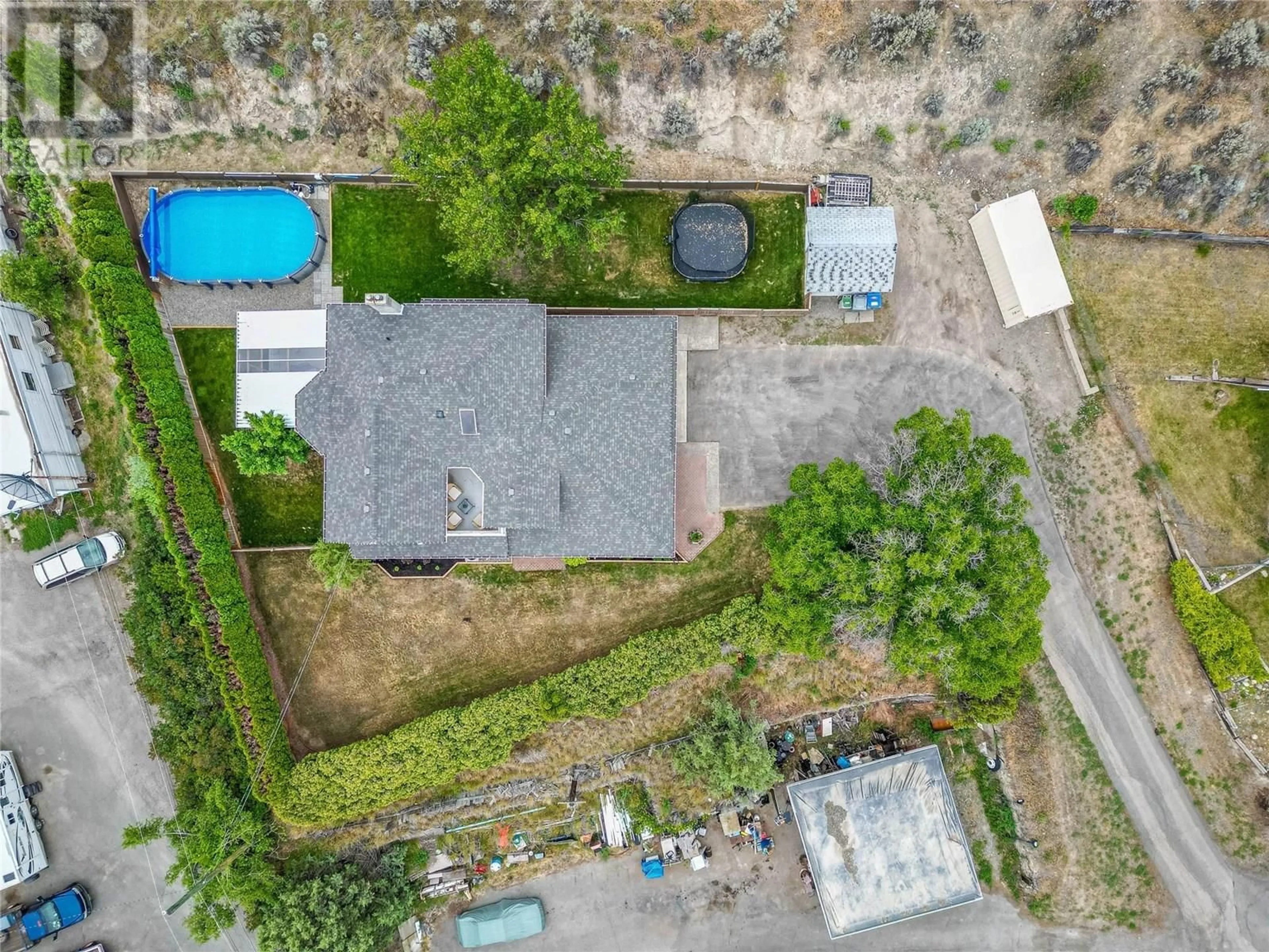 A pic from outside/outdoor area/front of a property/back of a property/a pic from drone, unknown for 865 ALVIEW CRESCENT, Kamloops British Columbia V2B6C5