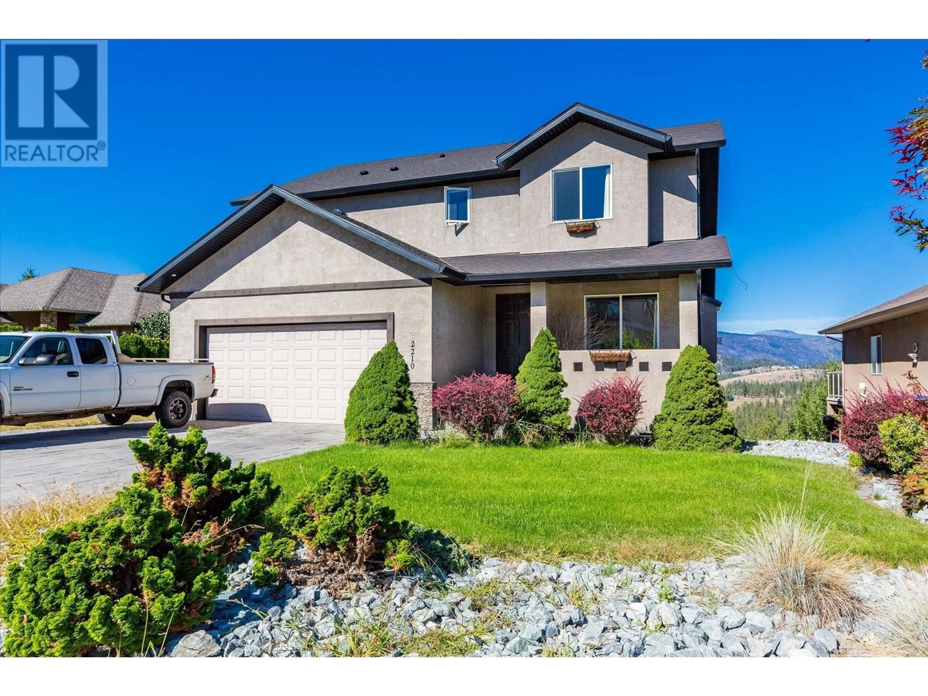 Home with vinyl exterior material, mountain view for 2210 QUAIL RUN DRIVE, Kelowna British Columbia V1V2S4