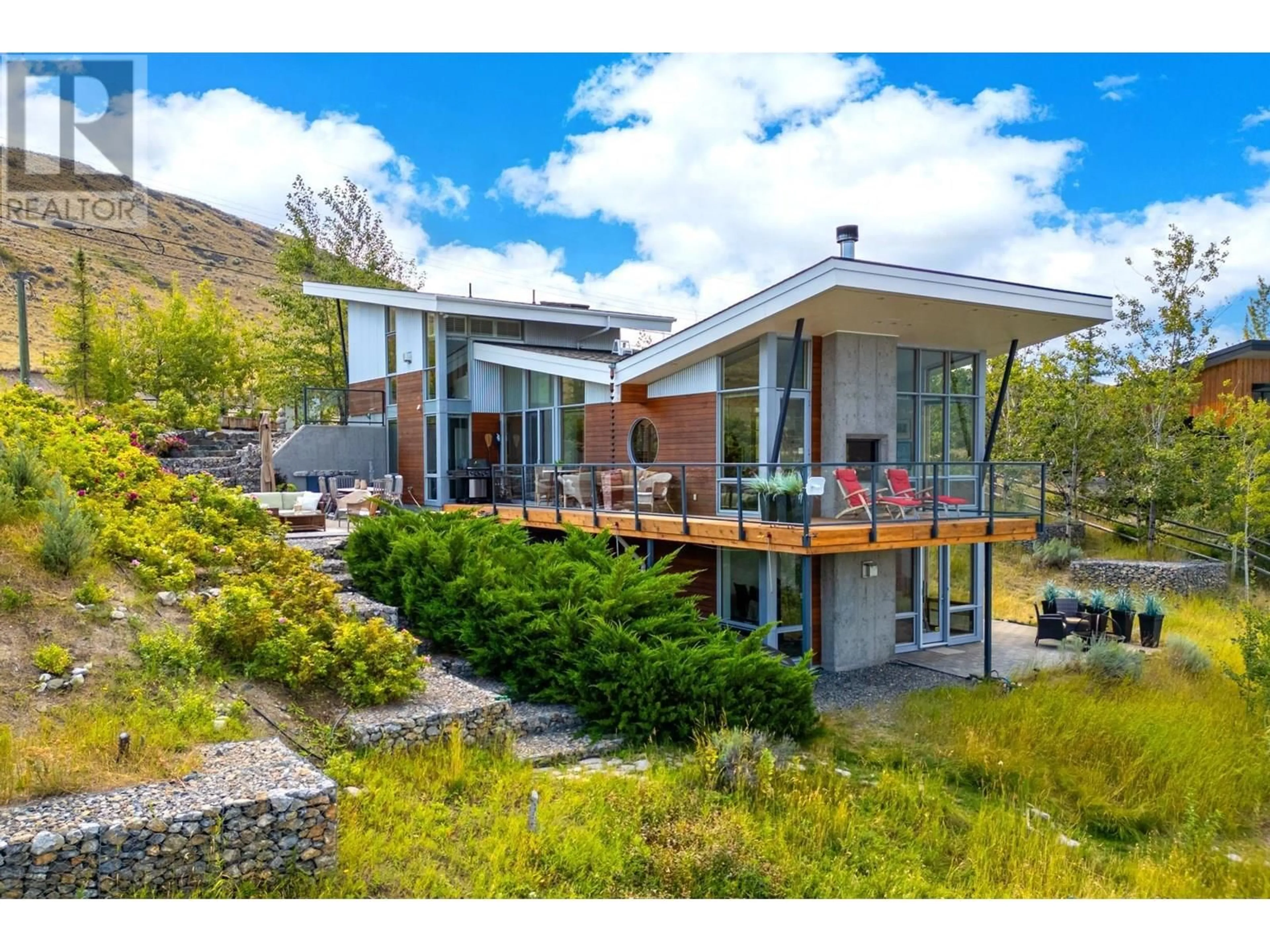 A pic from outside/outdoor area/front of a property/back of a property/a pic from drone, unknown for 6993 OLD NICOLA TRAIL, Merritt British Columbia V1K1B8
