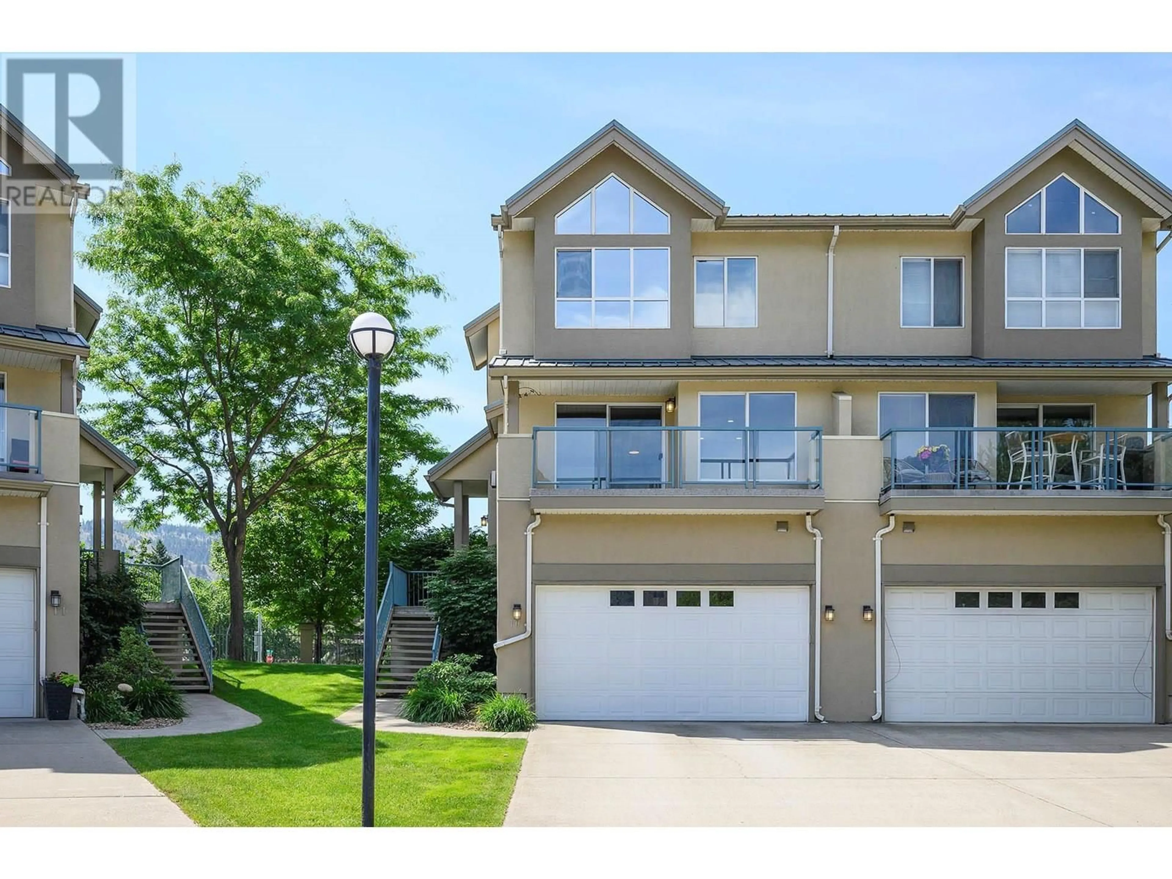 A pic from outside/outdoor area/front of a property/back of a property/a pic from drone, unknown for 10 - 970 LORNE STREET, Kamloops British Columbia V2C1W9