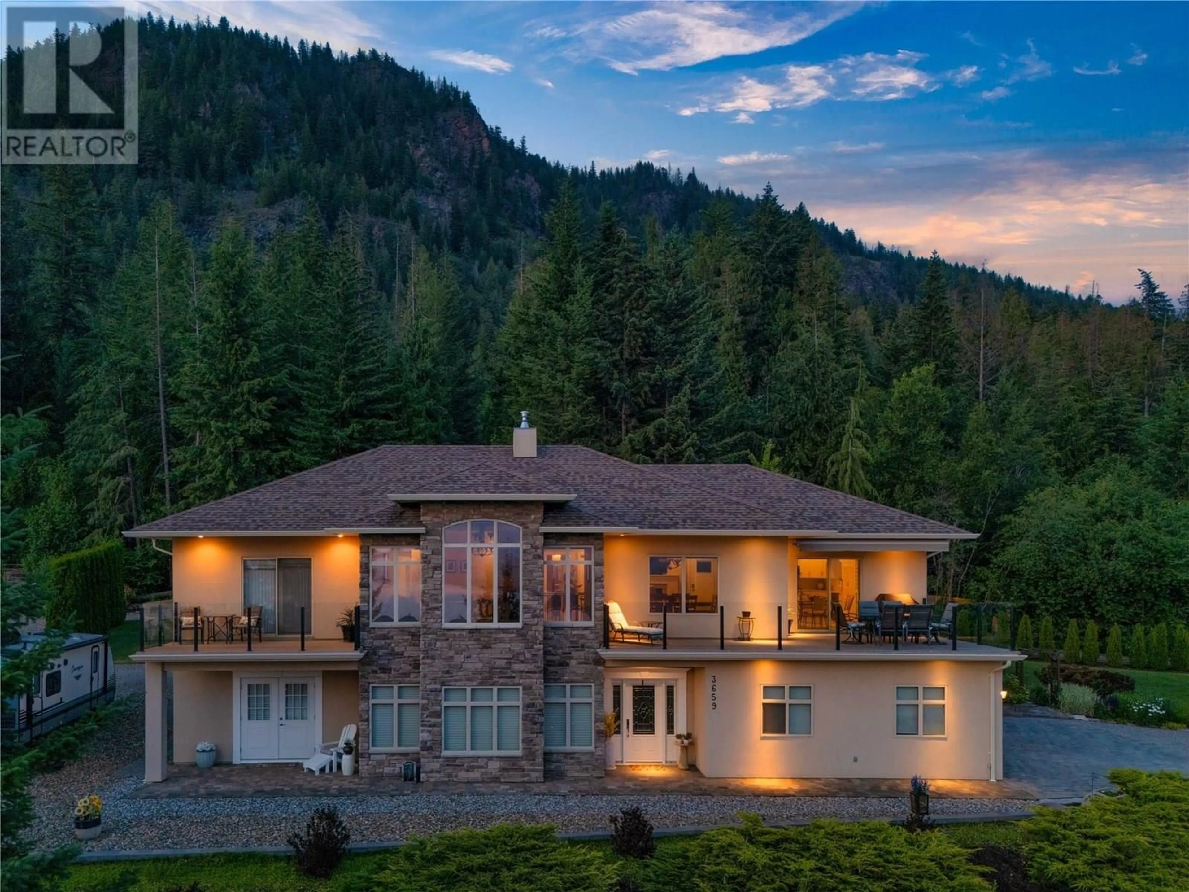 A pic from outside/outdoor area/front of a property/back of a property/a pic from drone, mountain view for 3659 MCBRIDE ROAD, Blind Bay British Columbia V0E1H1