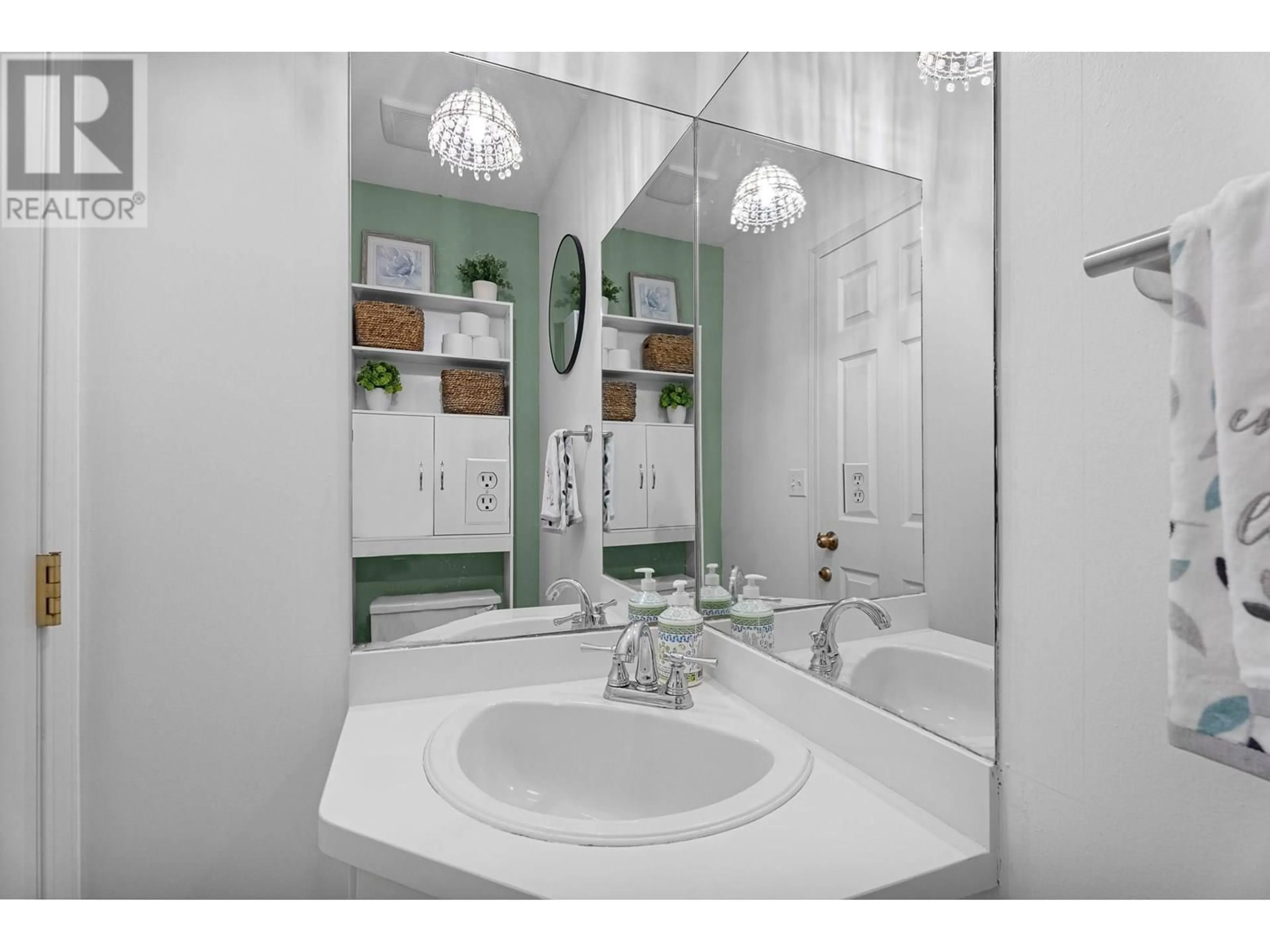 Standard bathroom, ceramic/tile floor for 104 - 1990 PACIFIC WAY, Kamloops British Columbia V1S1W3