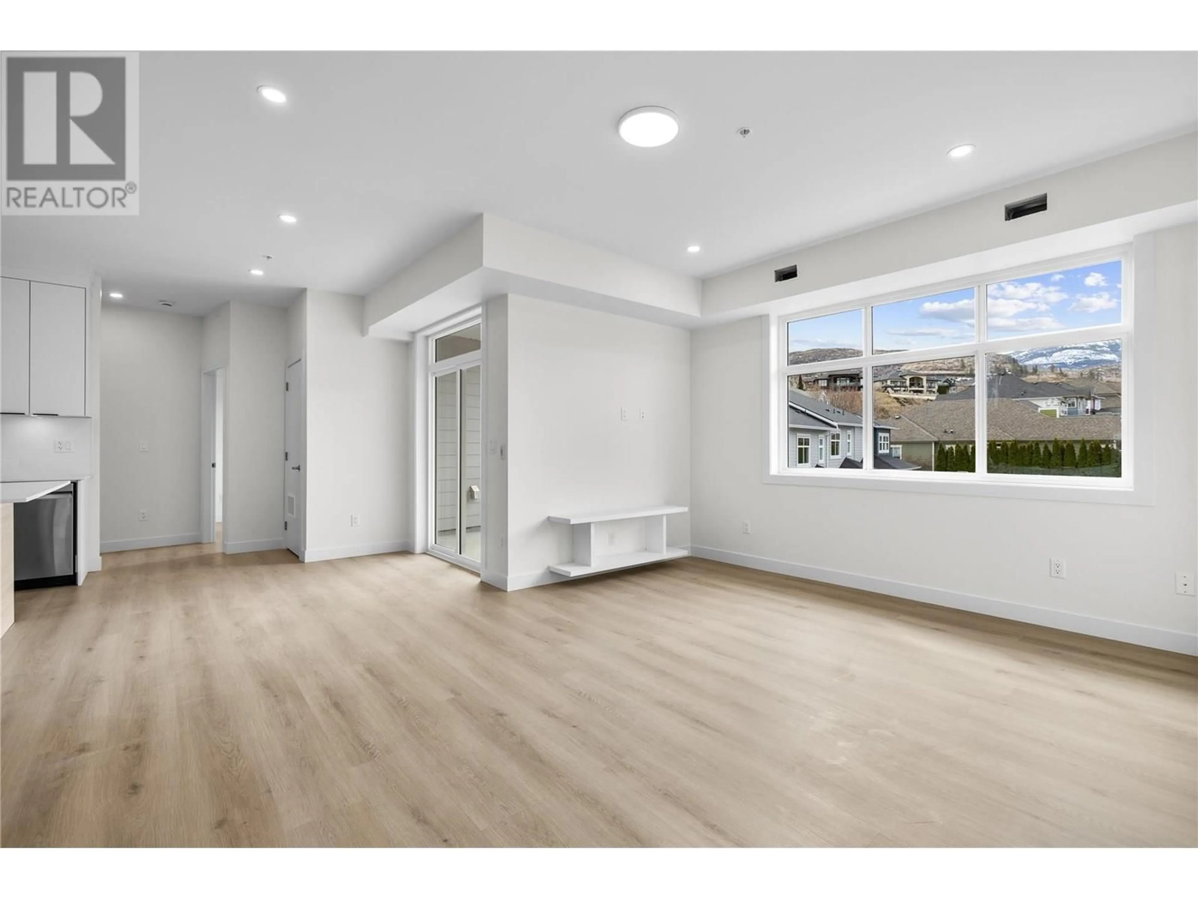 A pic of a room for 202 - 5300 MAIN STREET, Kelowna British Columbia V1W0C1