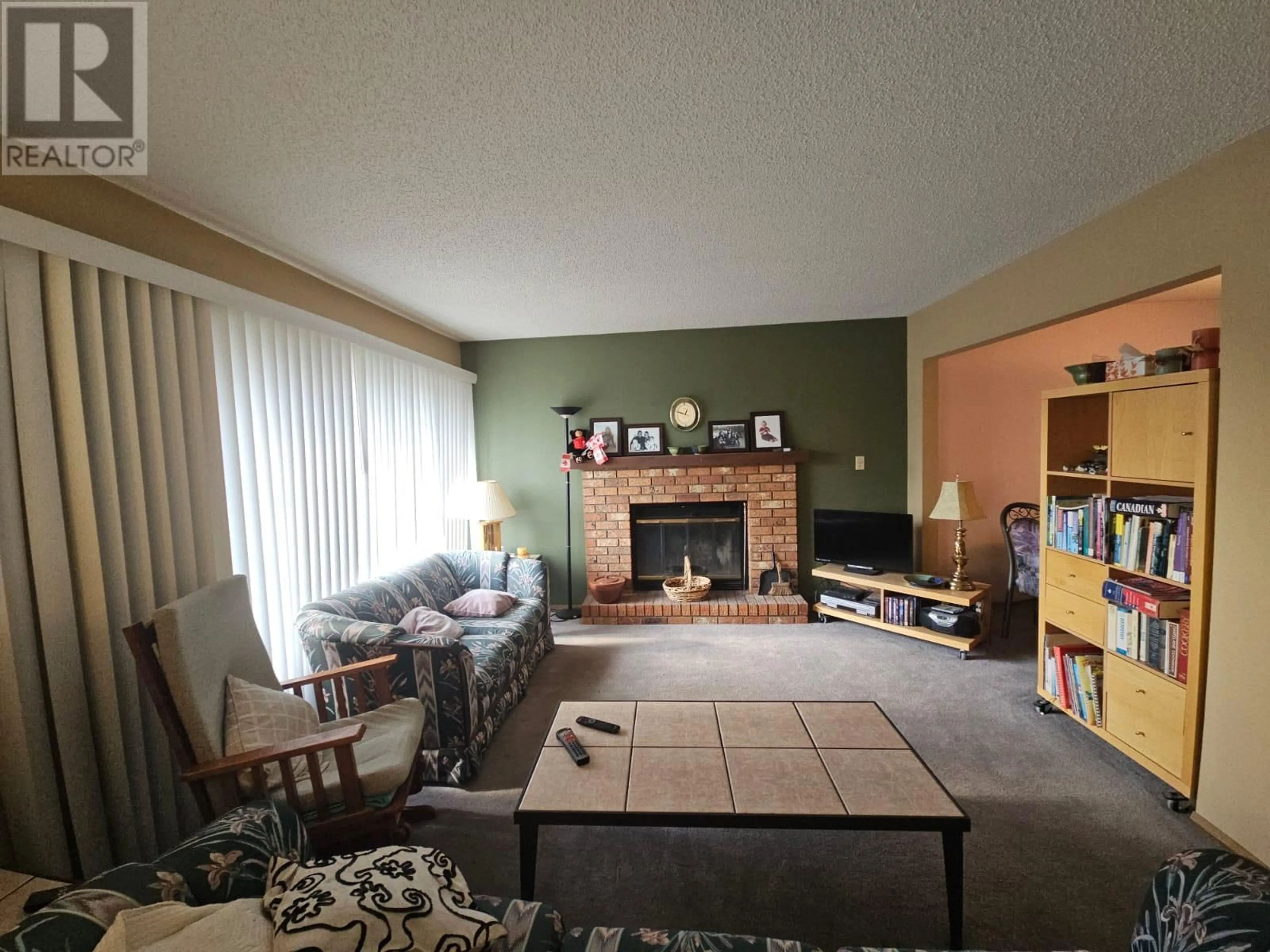 Living room with furniture, unknown for 323 COTTONWOOD AVENUE, Tumbler Ridge British Columbia V0C2W0