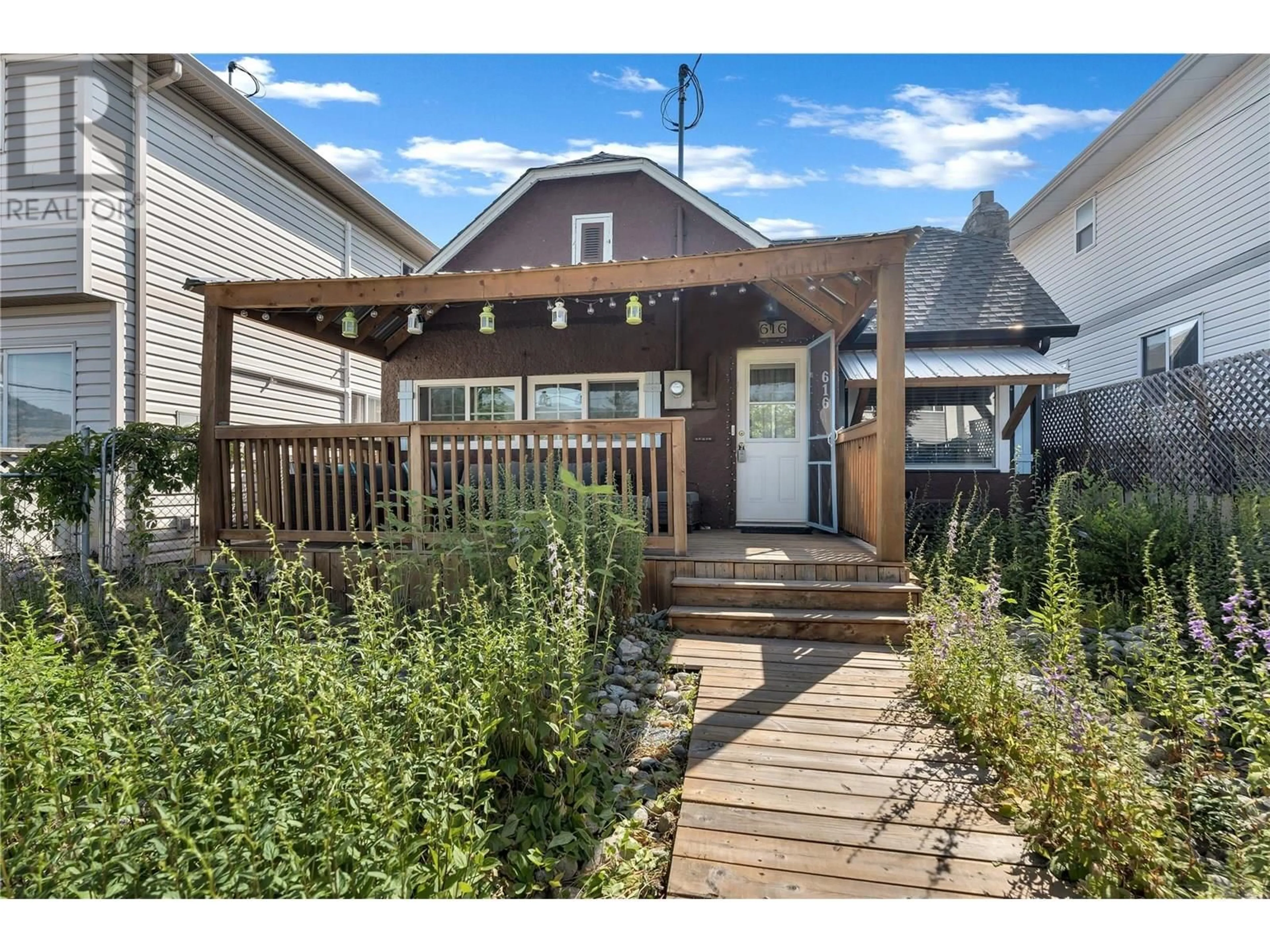 Patio, street for 616 BURNS STREET, Penticton British Columbia V2A4X3