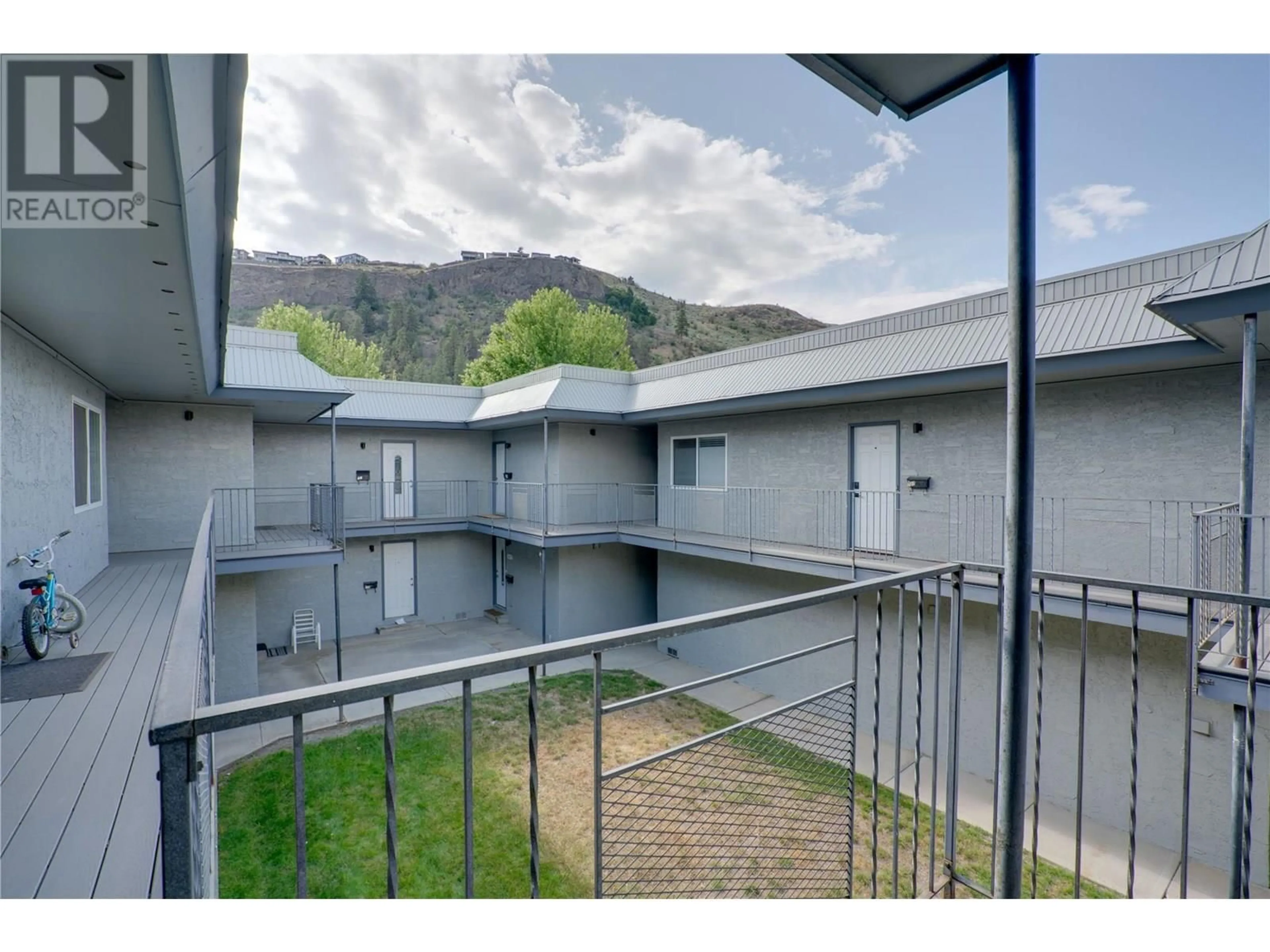 Unknown for 204 - 4101 ALEXIS PARK DRIVE, Vernon British Columbia V1T6H2