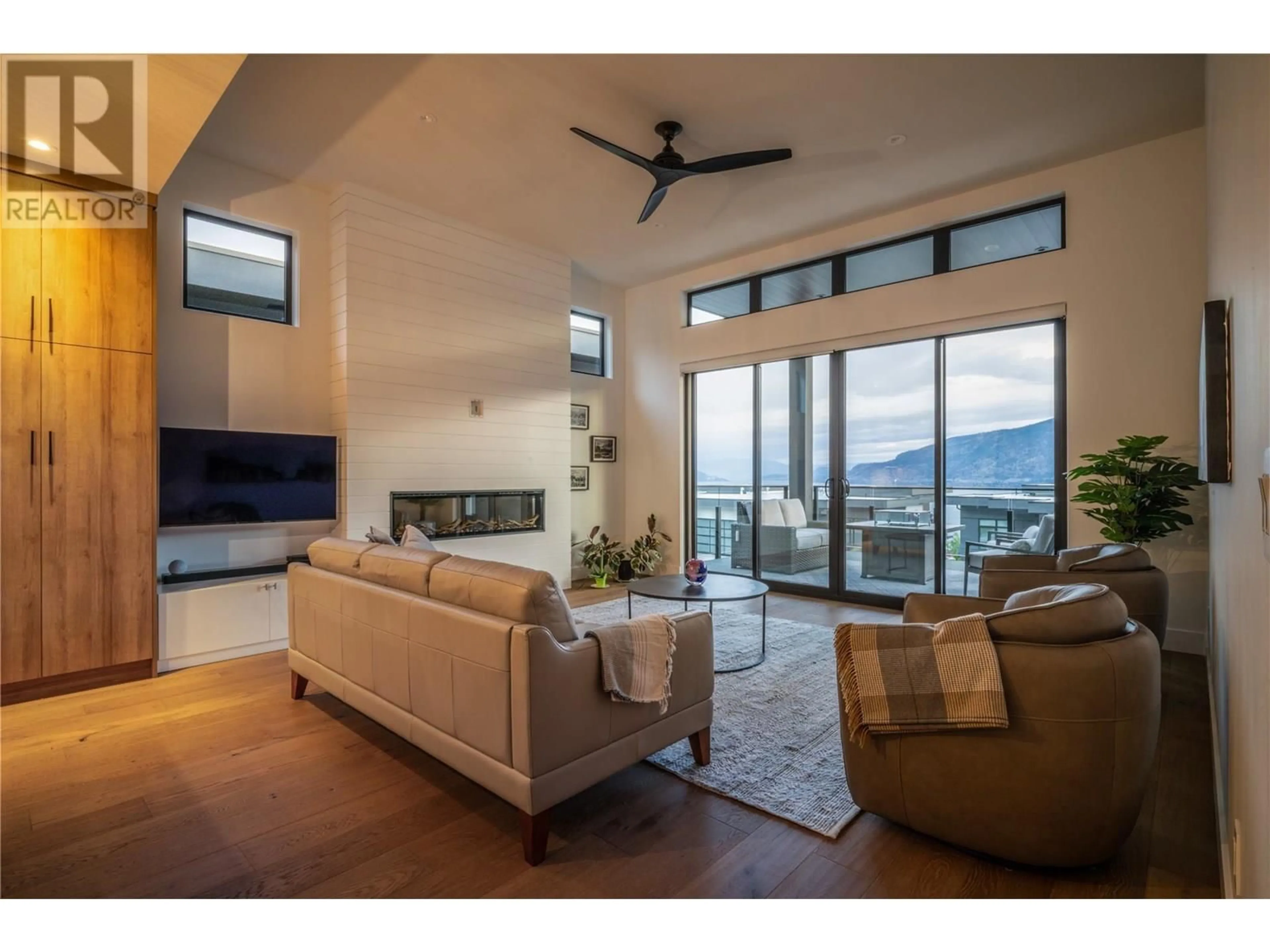 Living room with furniture, unknown for 22 - 9201 OKANAGAN CENTRE ROAD WEST, Lake Country British Columbia V4V0B8
