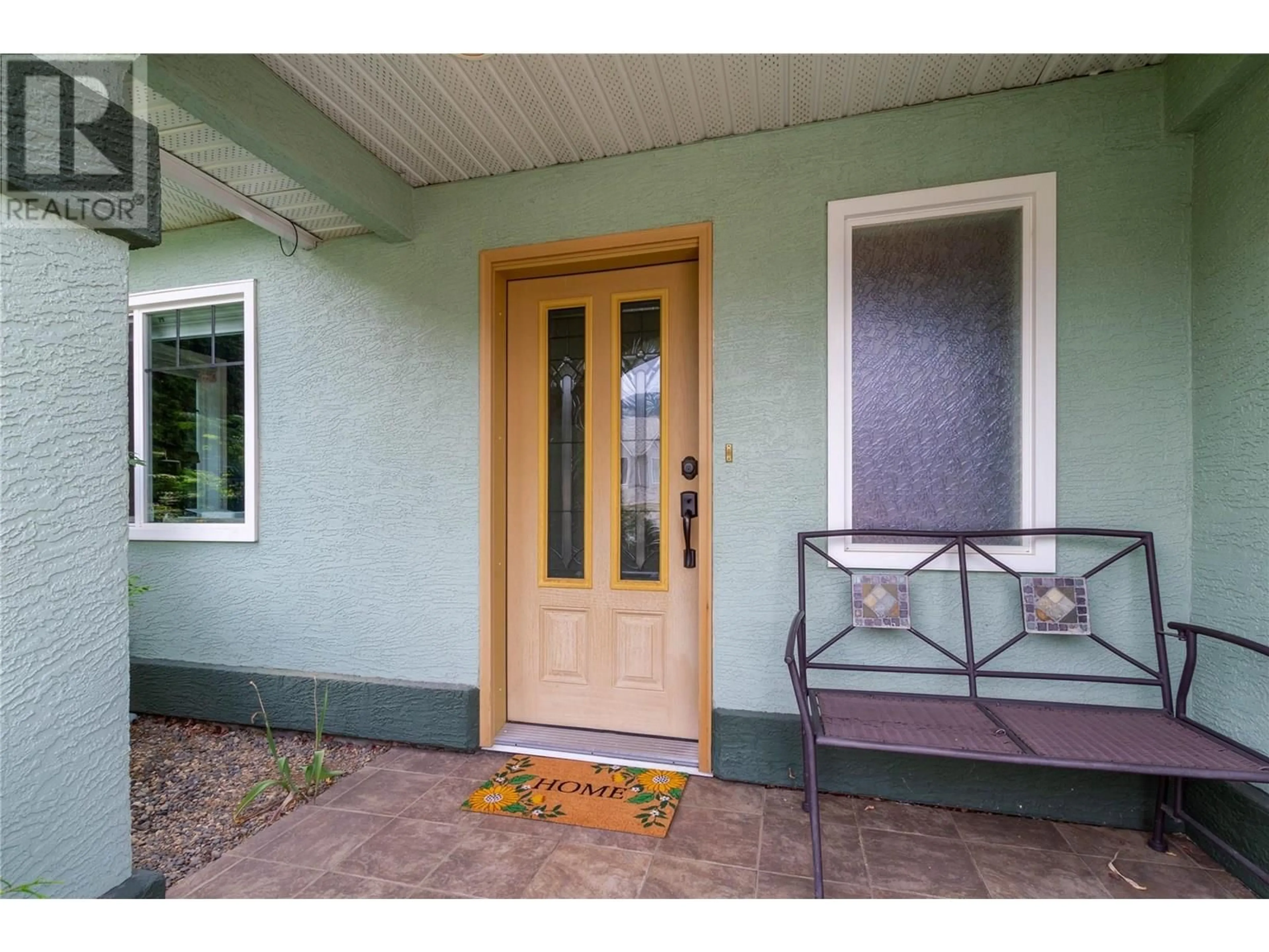 Indoor entryway for 4308 9 STREET, Vernon British Columbia V1T9K1