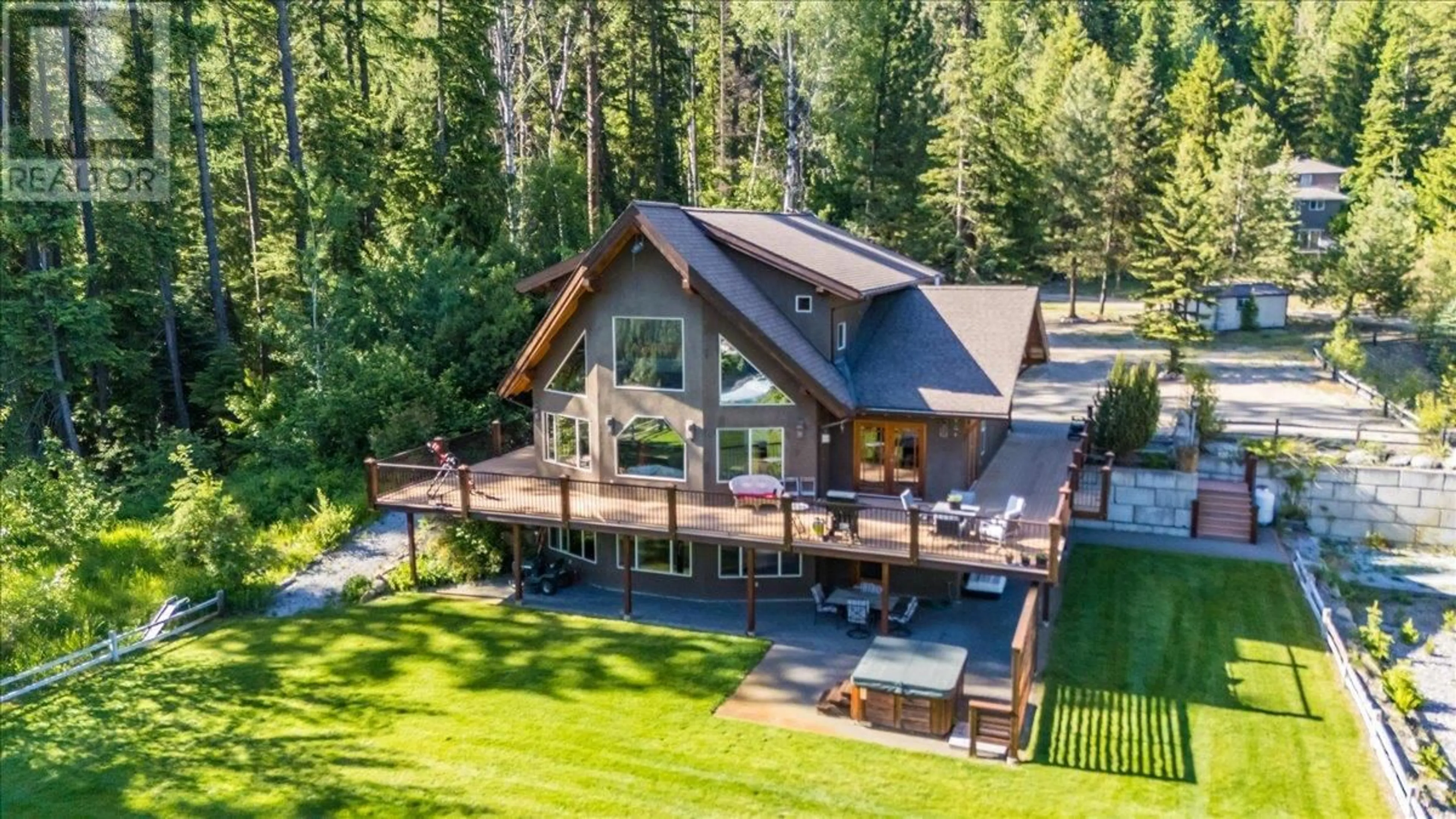 A pic from outside/outdoor area/front of a property/back of a property/a pic from drone, unknown for 3802 AARON ROAD, Nelson British Columbia V1L4H2
