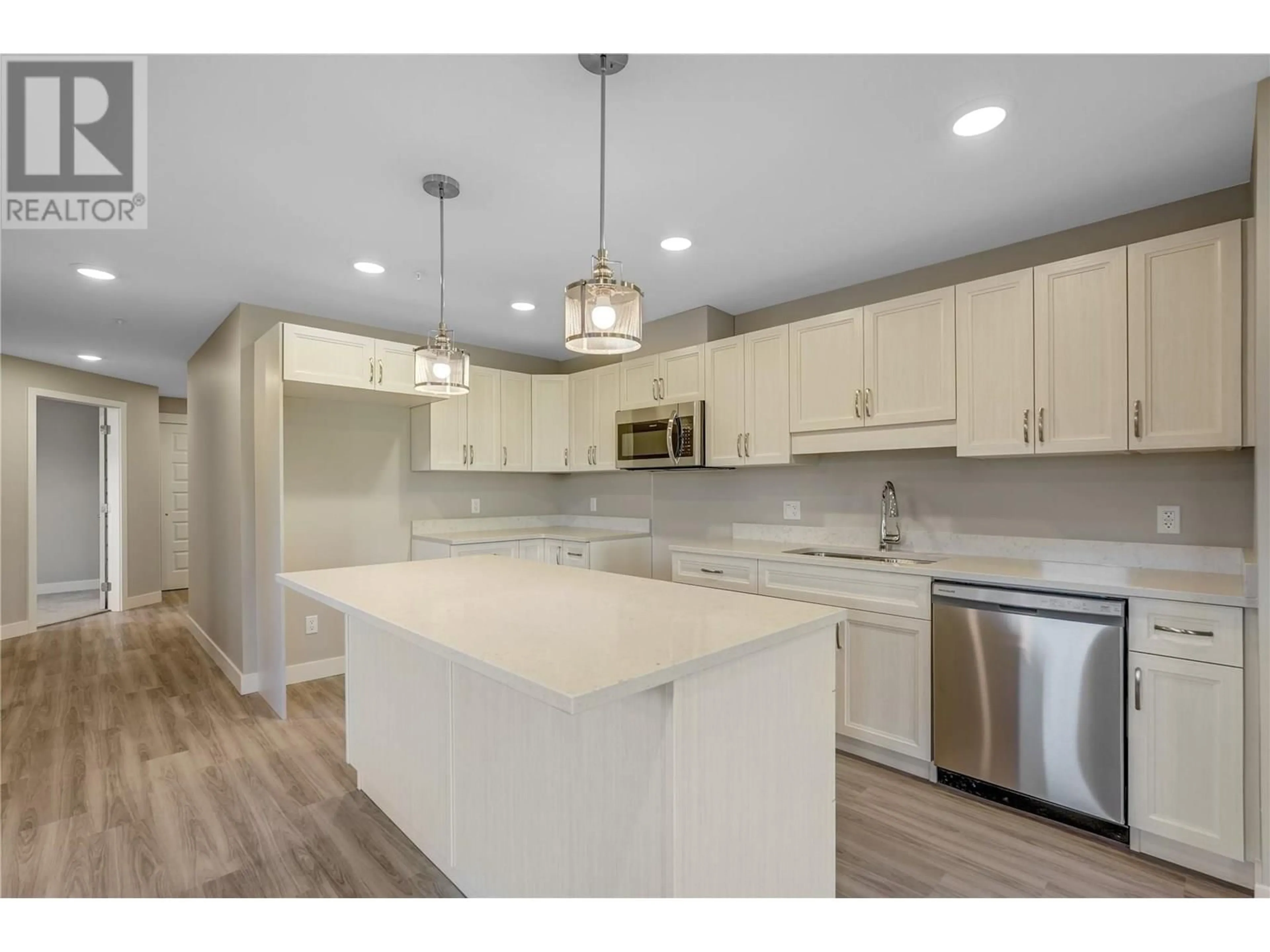 Open concept kitchen, unknown for 408 - 5640 51ST STREET, Osoyoos British Columbia V0H1V6