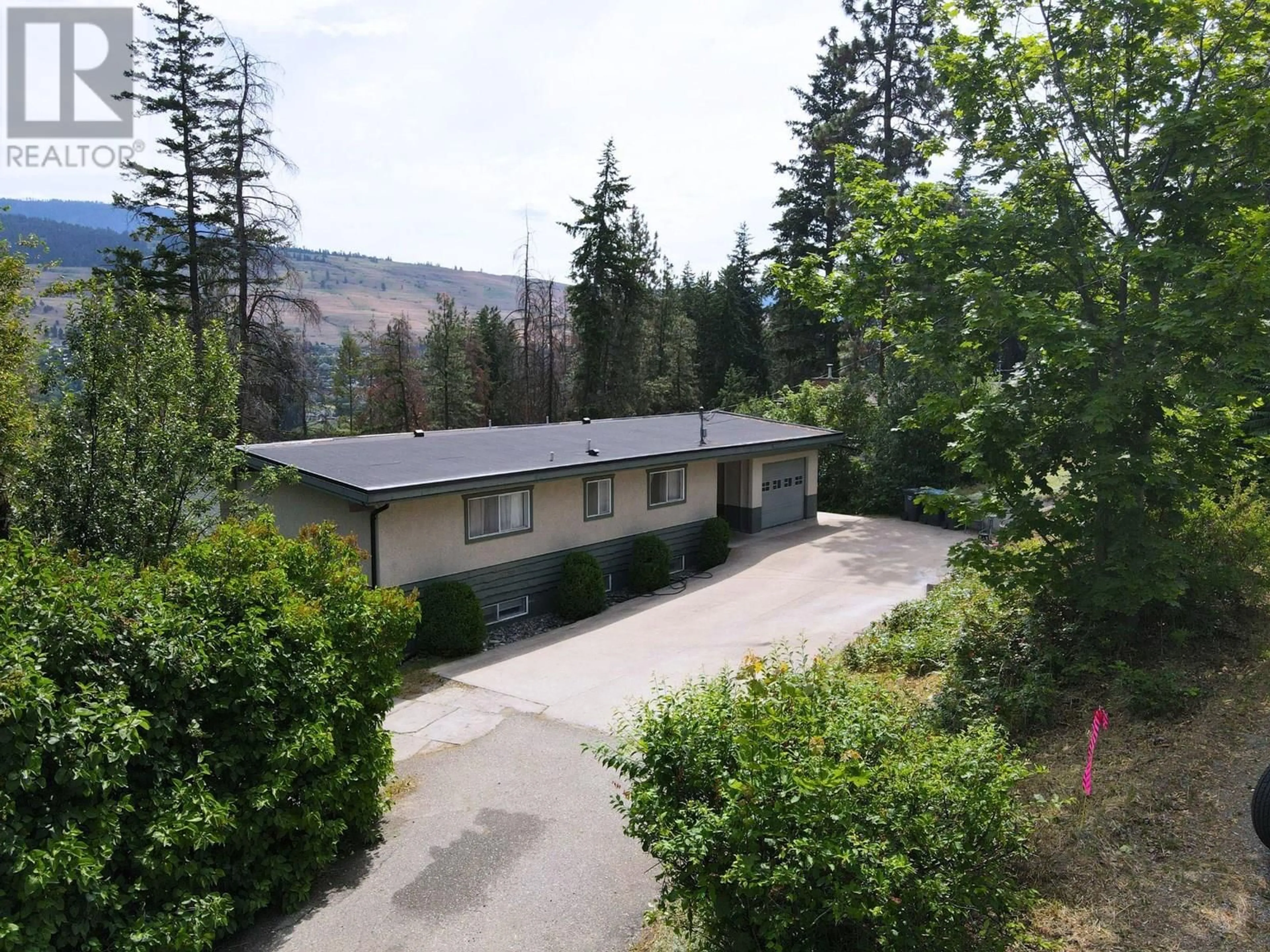 A pic from outside/outdoor area/front of a property/back of a property/a pic from drone, mountain view for 11175 PRETTY ROAD, Lake Country British Columbia V4V1H6
