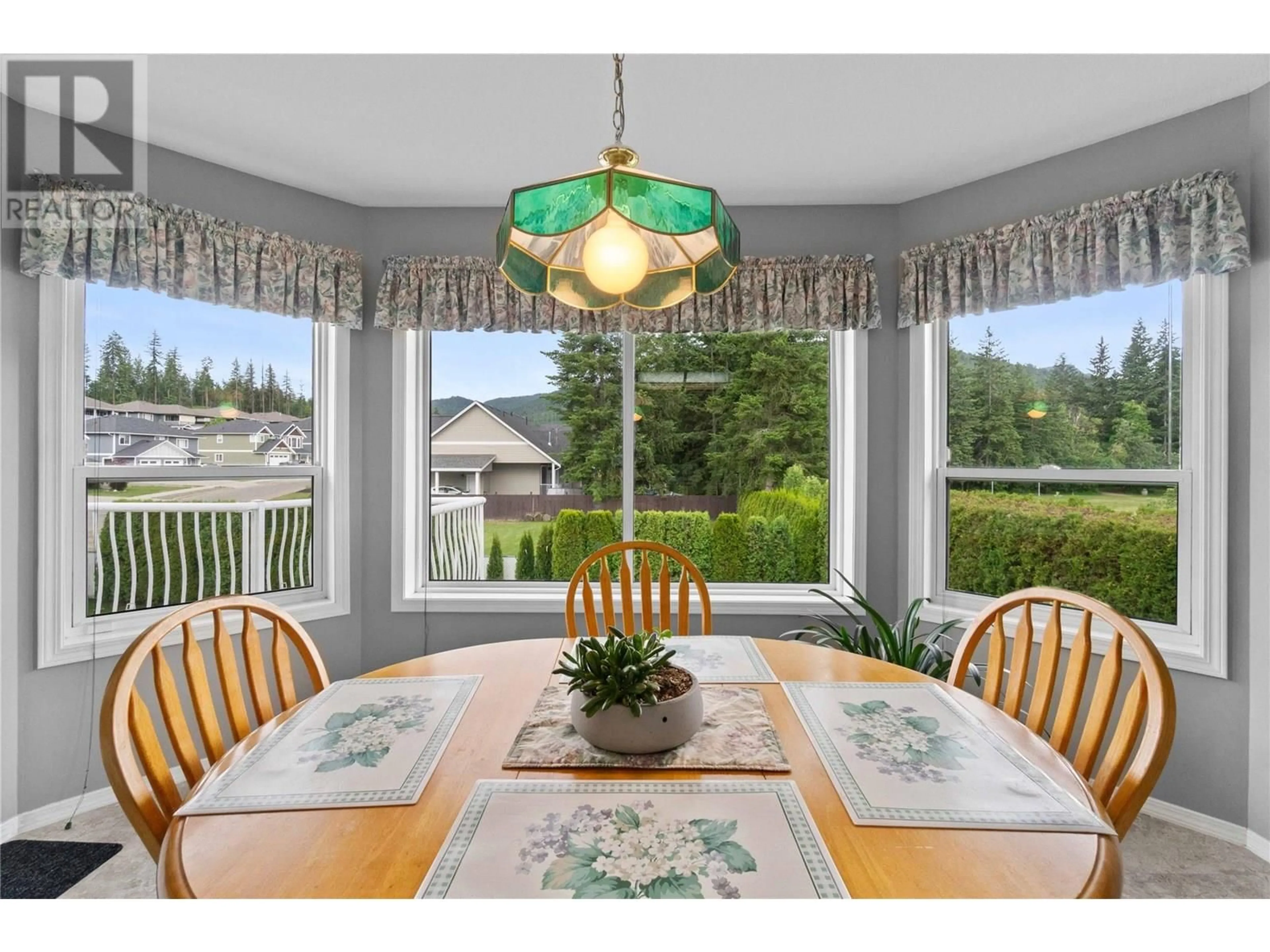 Dining room, unknown for 2280 10 AVENUE SOUTHEAST, Salmon Arm British Columbia V1E2J4