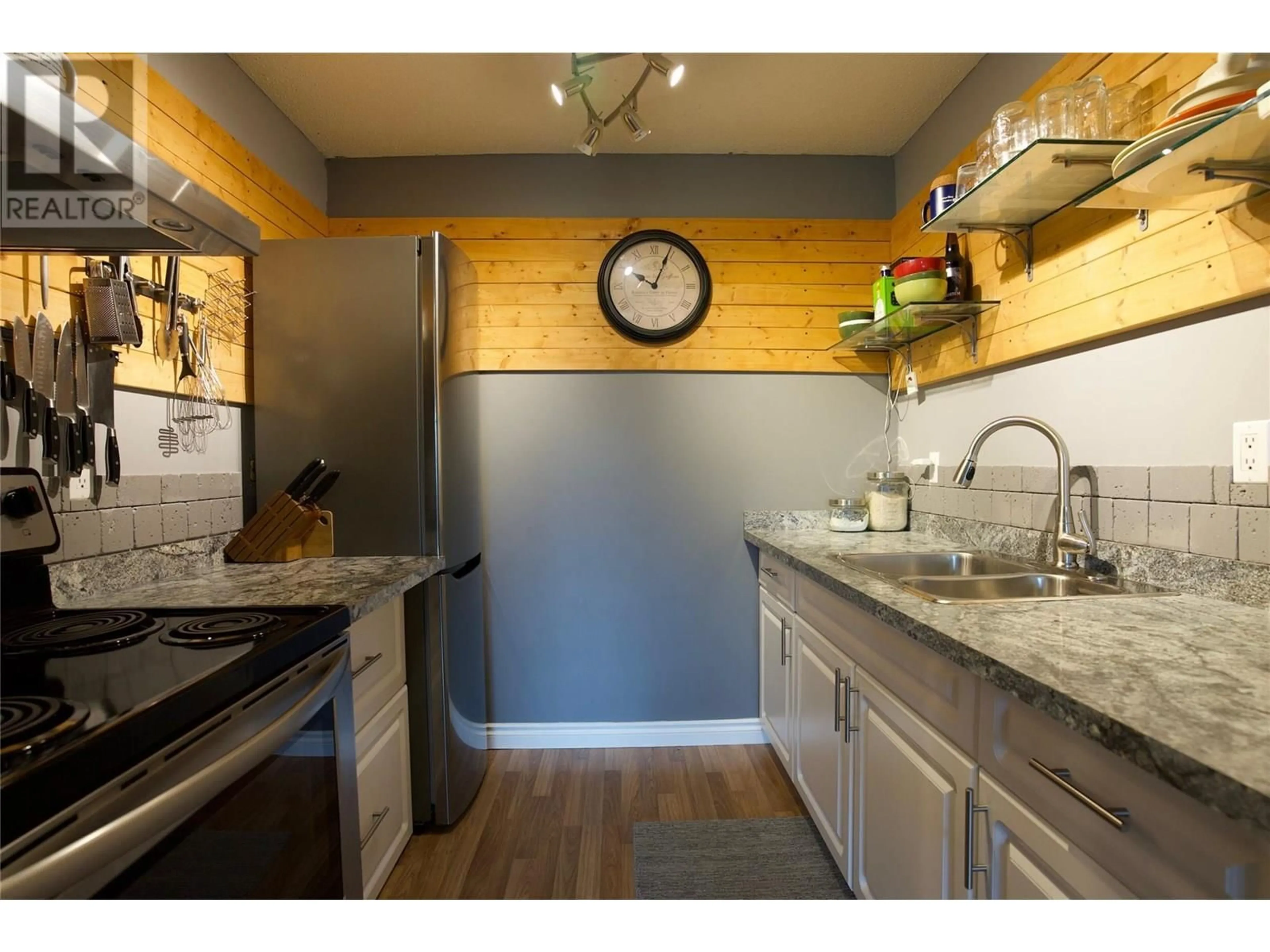 Unknown for 212 - 400 OPAL DRIVE, Logan Lake British Columbia V0K1W0