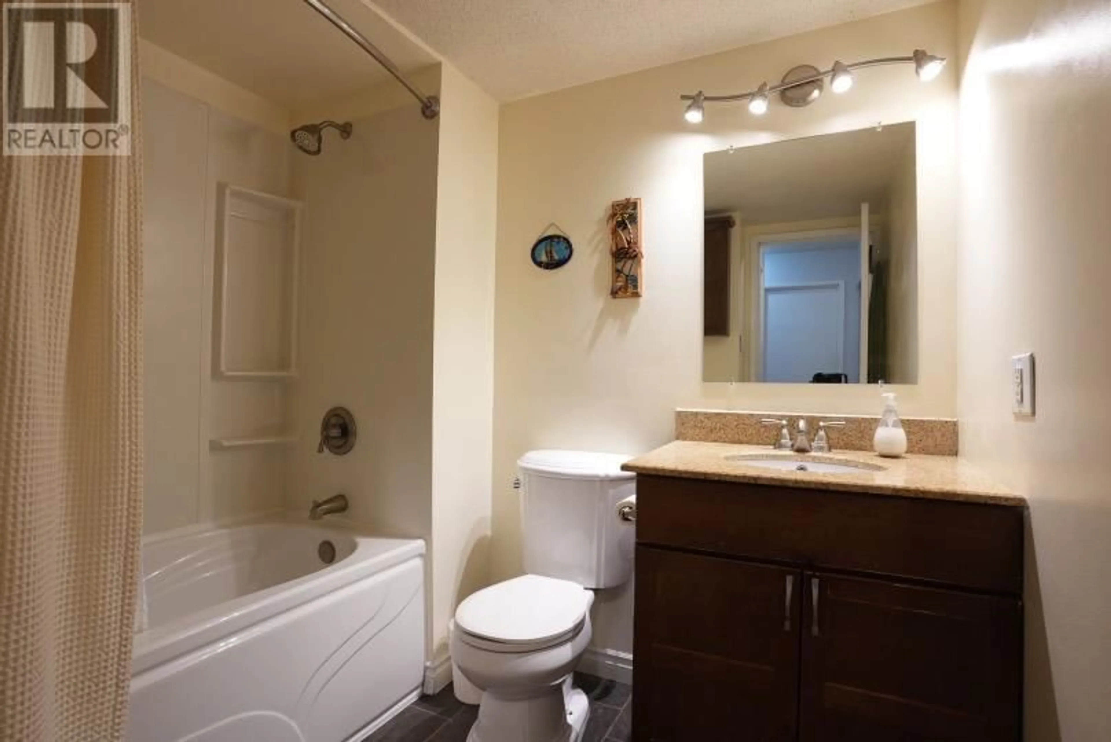 Standard bathroom, ceramic/tile floor for 212 - 400 OPAL DRIVE, Logan Lake British Columbia V0K1W0