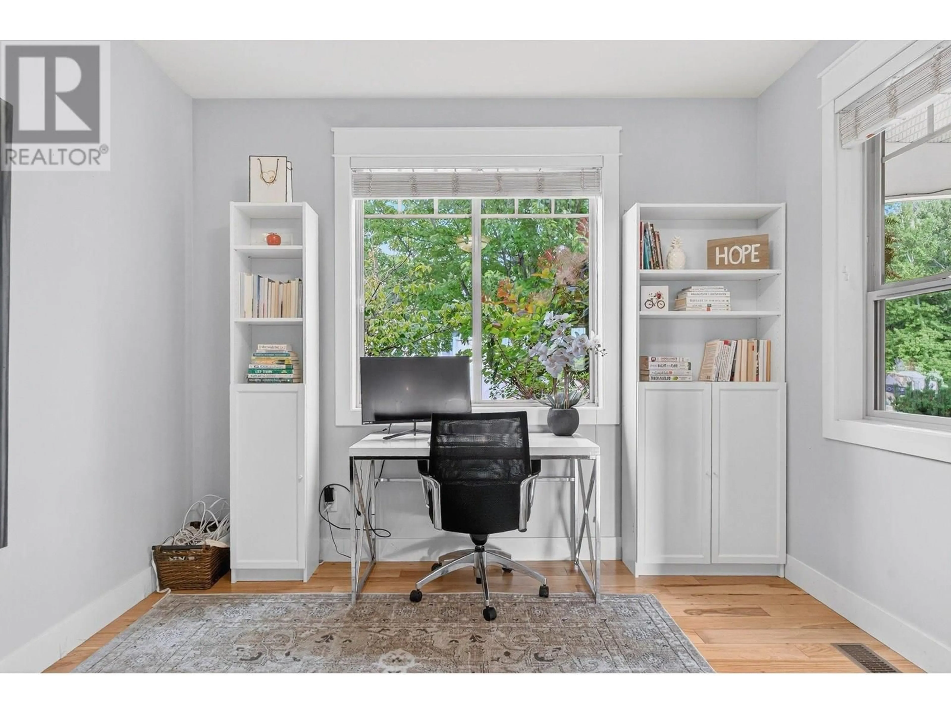 A pic of a room for 5753 MOUNTAINSIDE DRIVE, Kelowna British Columbia V1W5H2