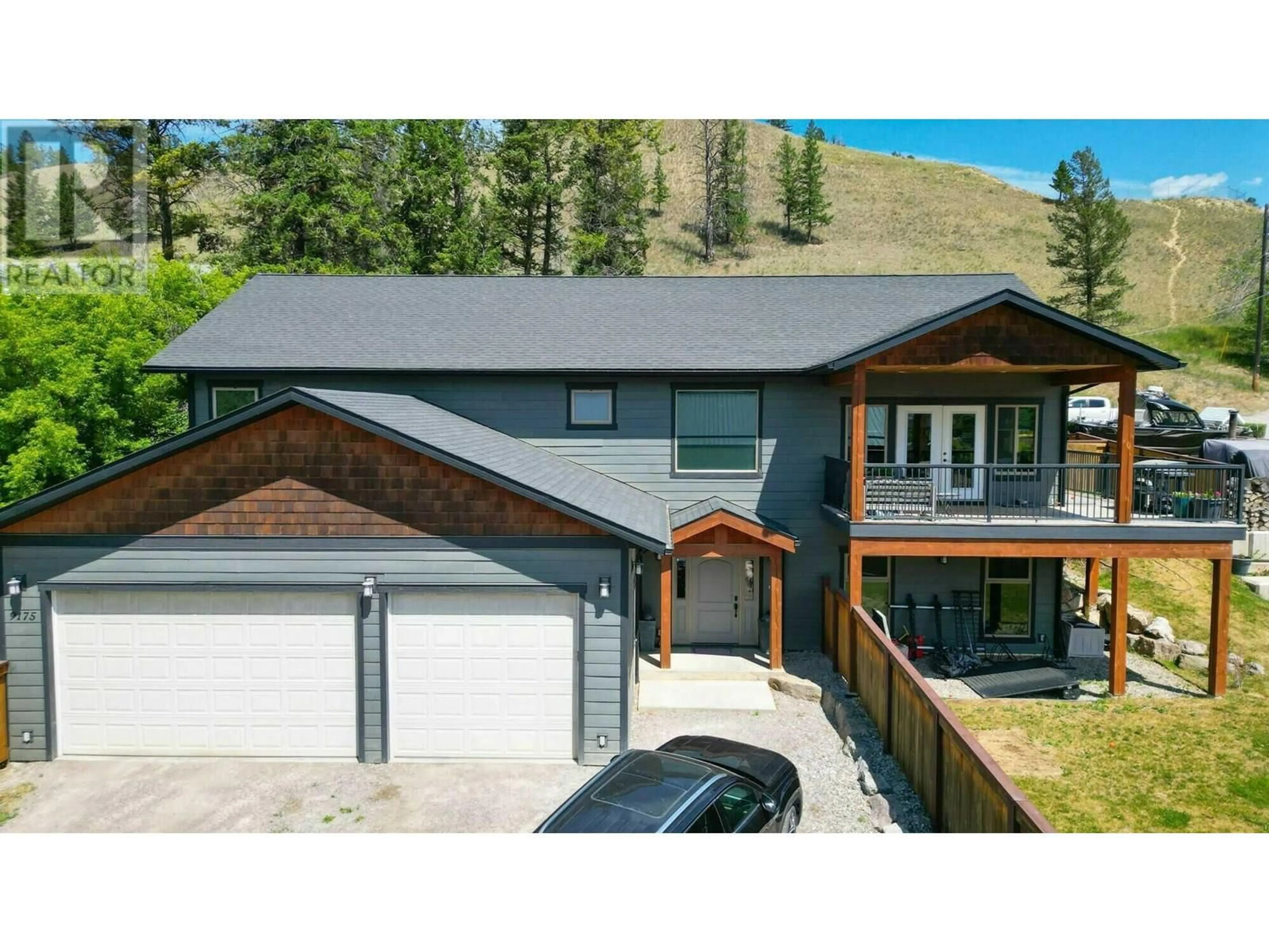 A pic from outside/outdoor area/front of a property/back of a property/a pic from drone, mountain view for 9175 WEST AVENUE, Wilmer British Columbia V0A1K5